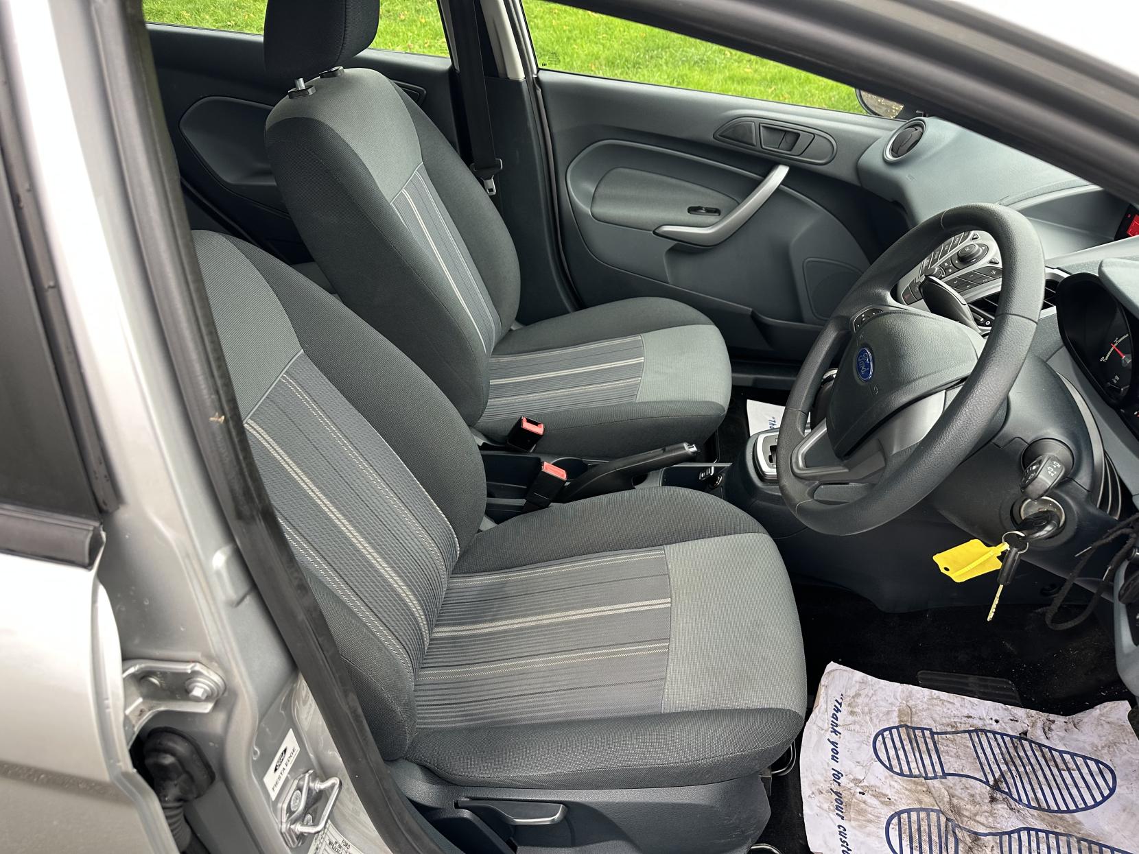 Ford Fiesta 1.4 Edge Hatchback 5dr Petrol Automatic (154 g/km, 94 bhp)