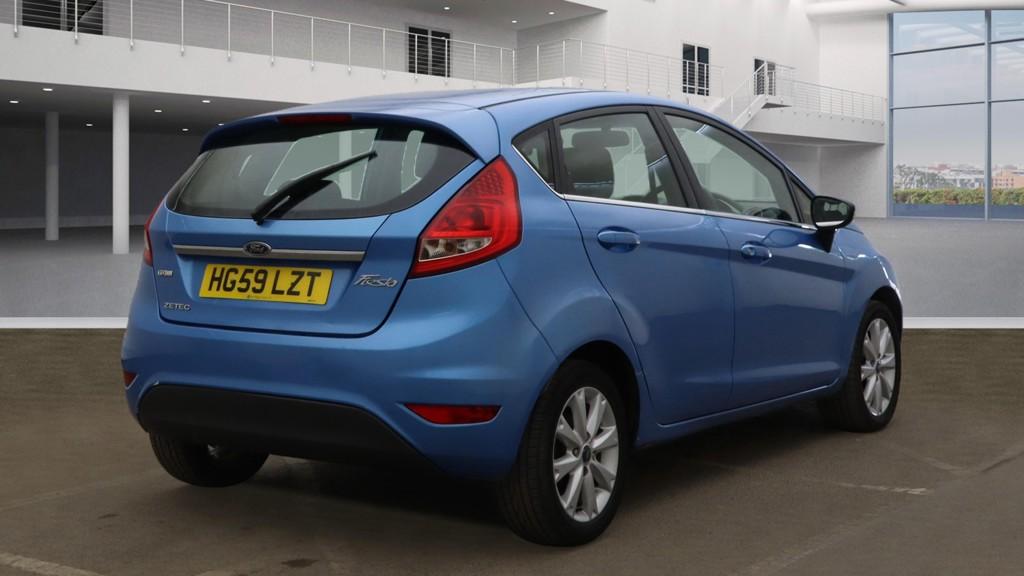 Ford Fiesta 1.4 TDCi Zetec Hatchback 5dr Diesel Manual (110 g/km, 67 bhp)