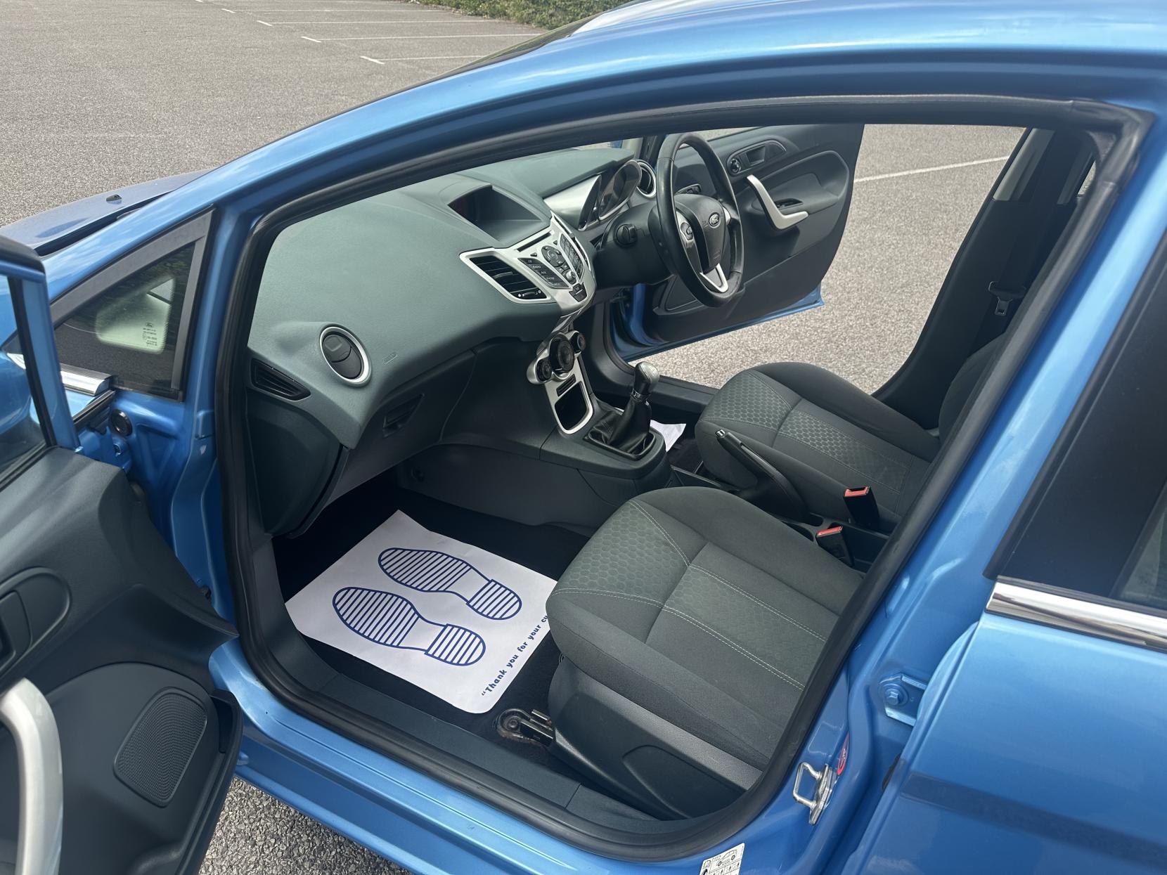 Ford Fiesta 1.4 TDCi Zetec Hatchback 5dr Diesel Manual (110 g/km, 67 bhp)
