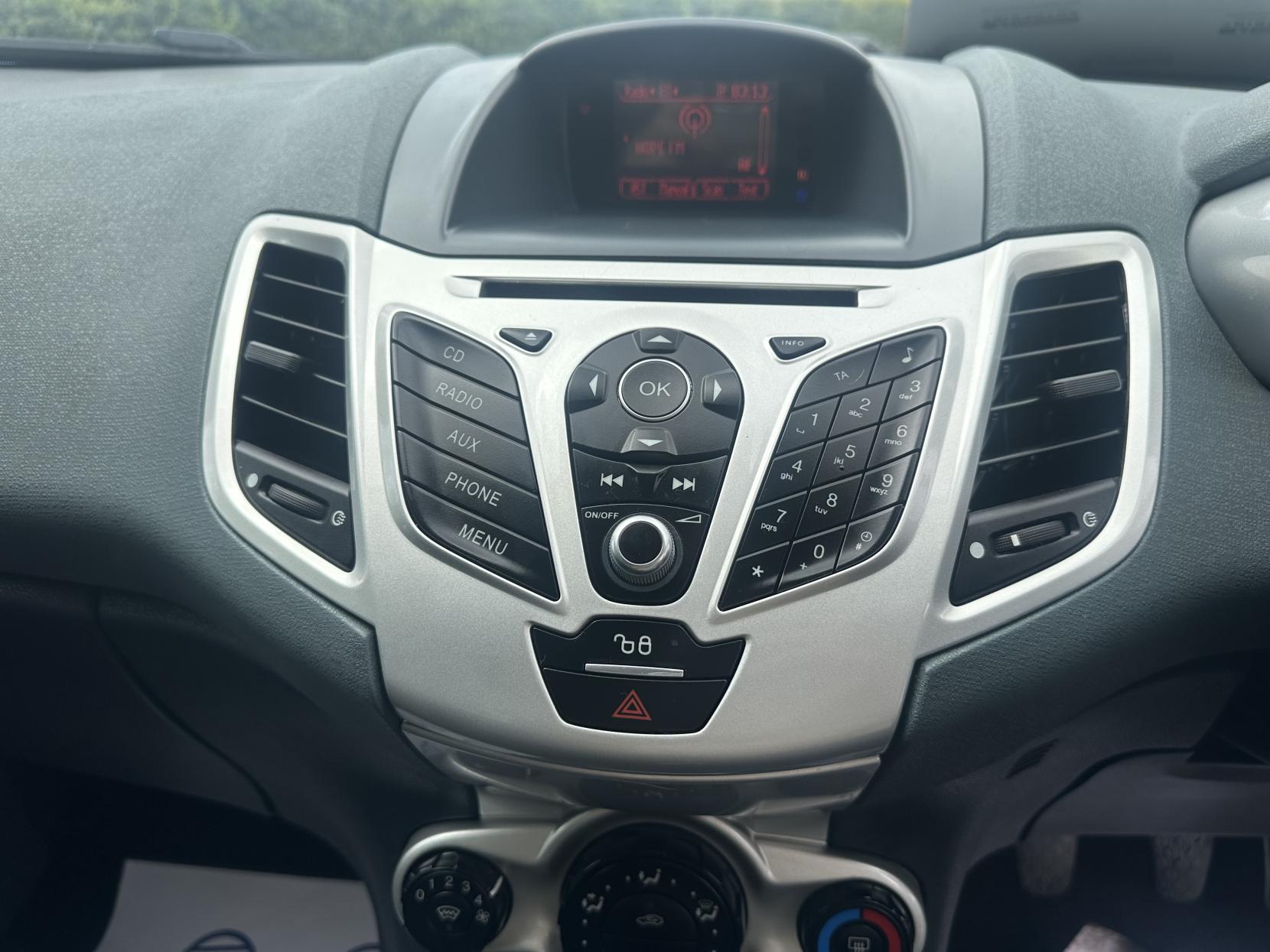 Ford Fiesta 1.4 TDCi Zetec Hatchback 5dr Diesel Manual (110 g/km, 67 bhp)