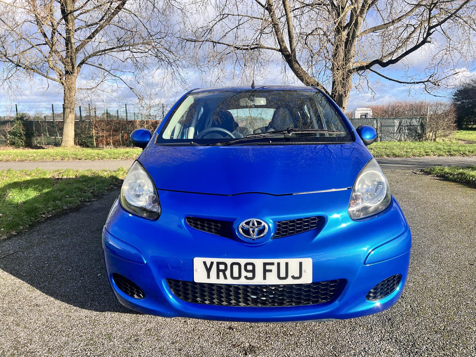 Toyota AYGO 1.0 VVT-i Blue Hatchback 5dr Petrol MultiMode Euro 4 (67 bhp)