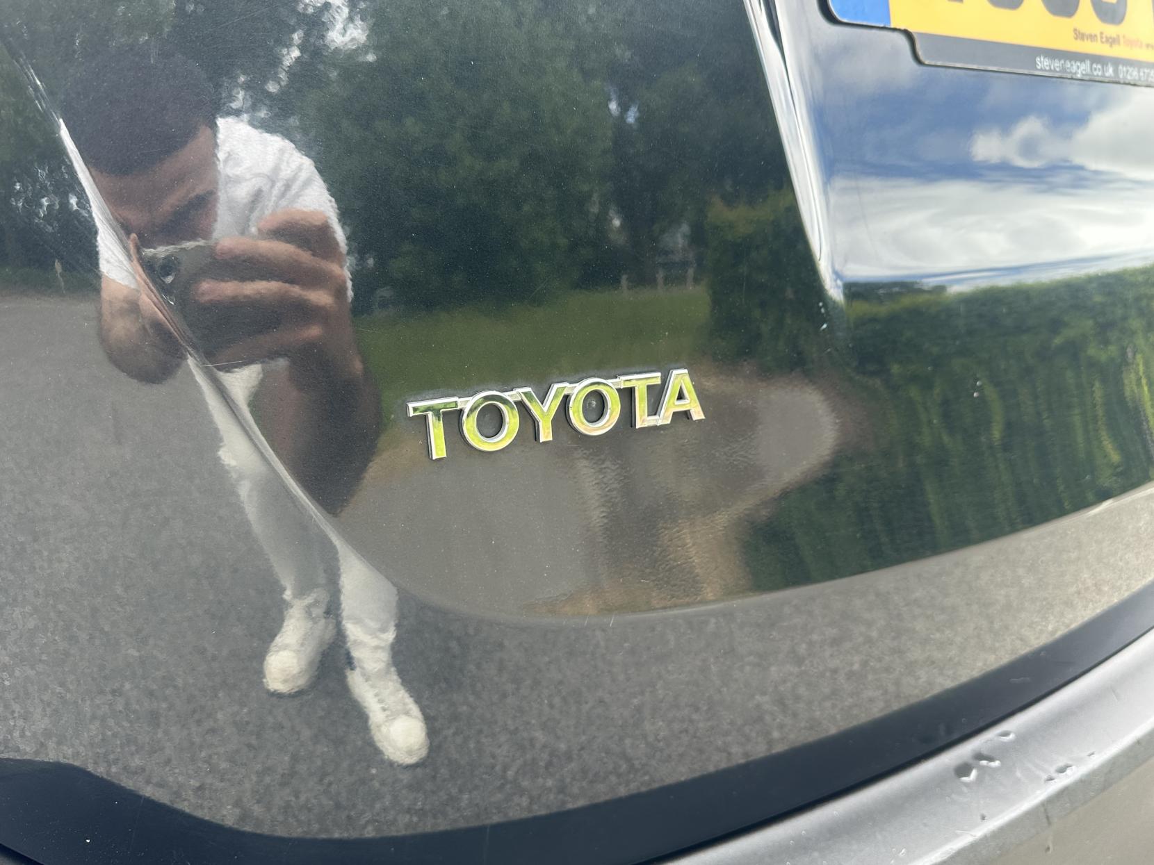 Toyota RAV4 2.0 Icon 2.0 D-4D Icon SUV 5dr Diesel Manual 2WD Euro 6 (s/s) (124 ps)