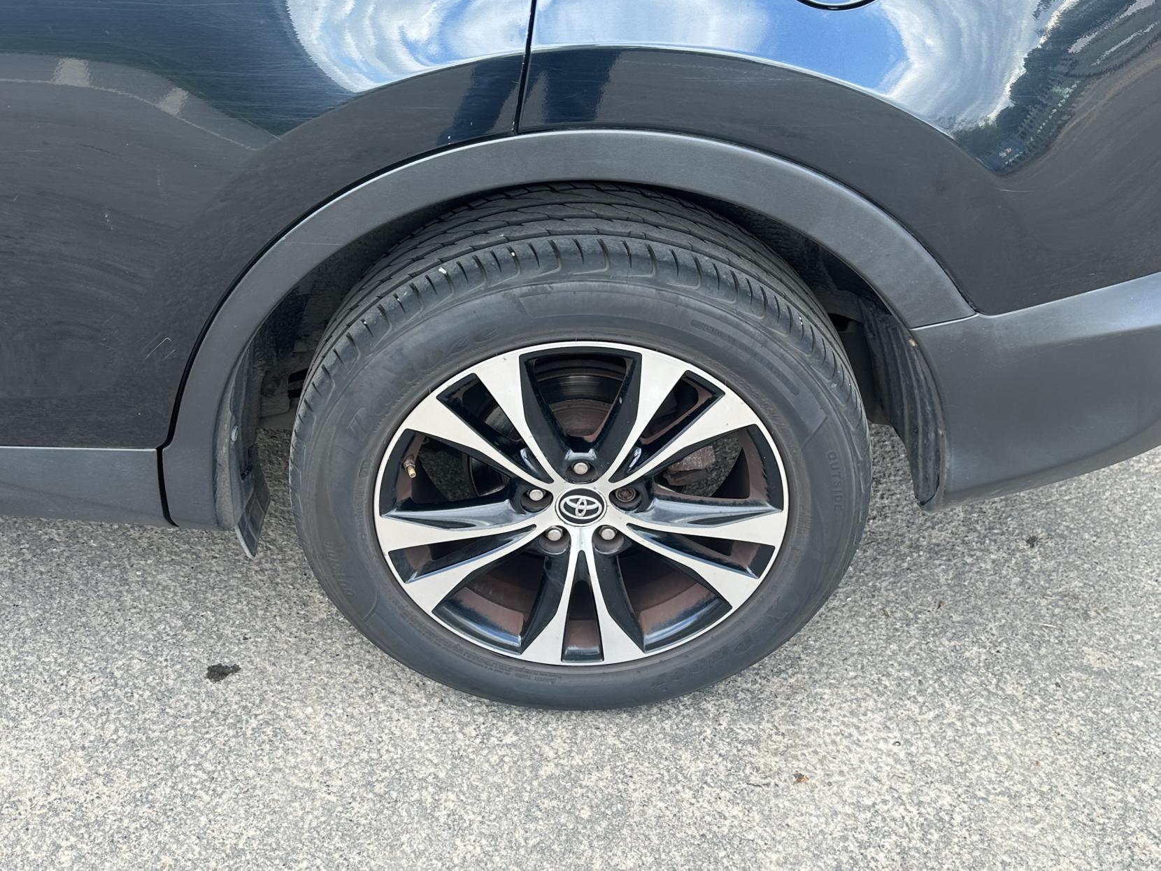Toyota RAV4 2.0 Icon SUV (2015 - 2019)