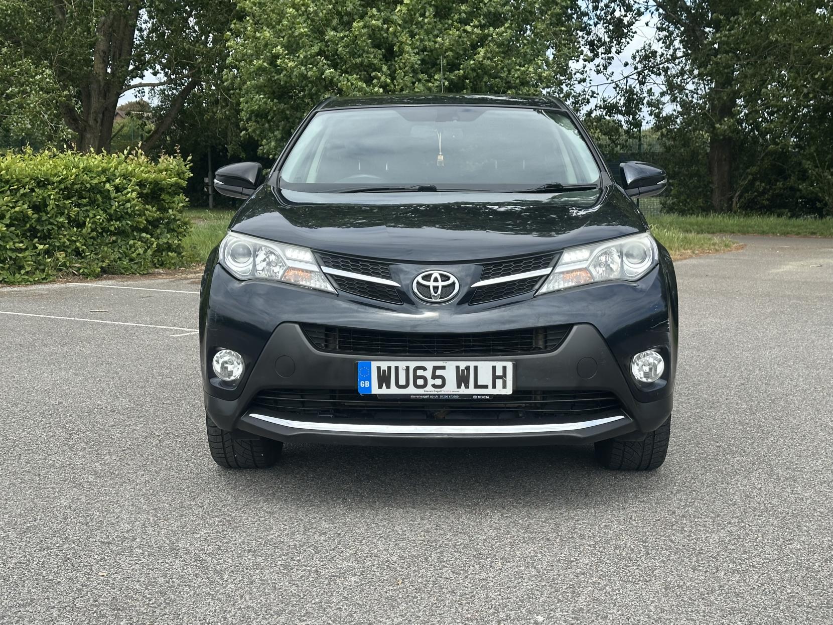 Toyota RAV4 2.0 Icon 2.0 D-4D Icon SUV 5dr Diesel Manual 2WD Euro 6 (s/s) (124 ps)