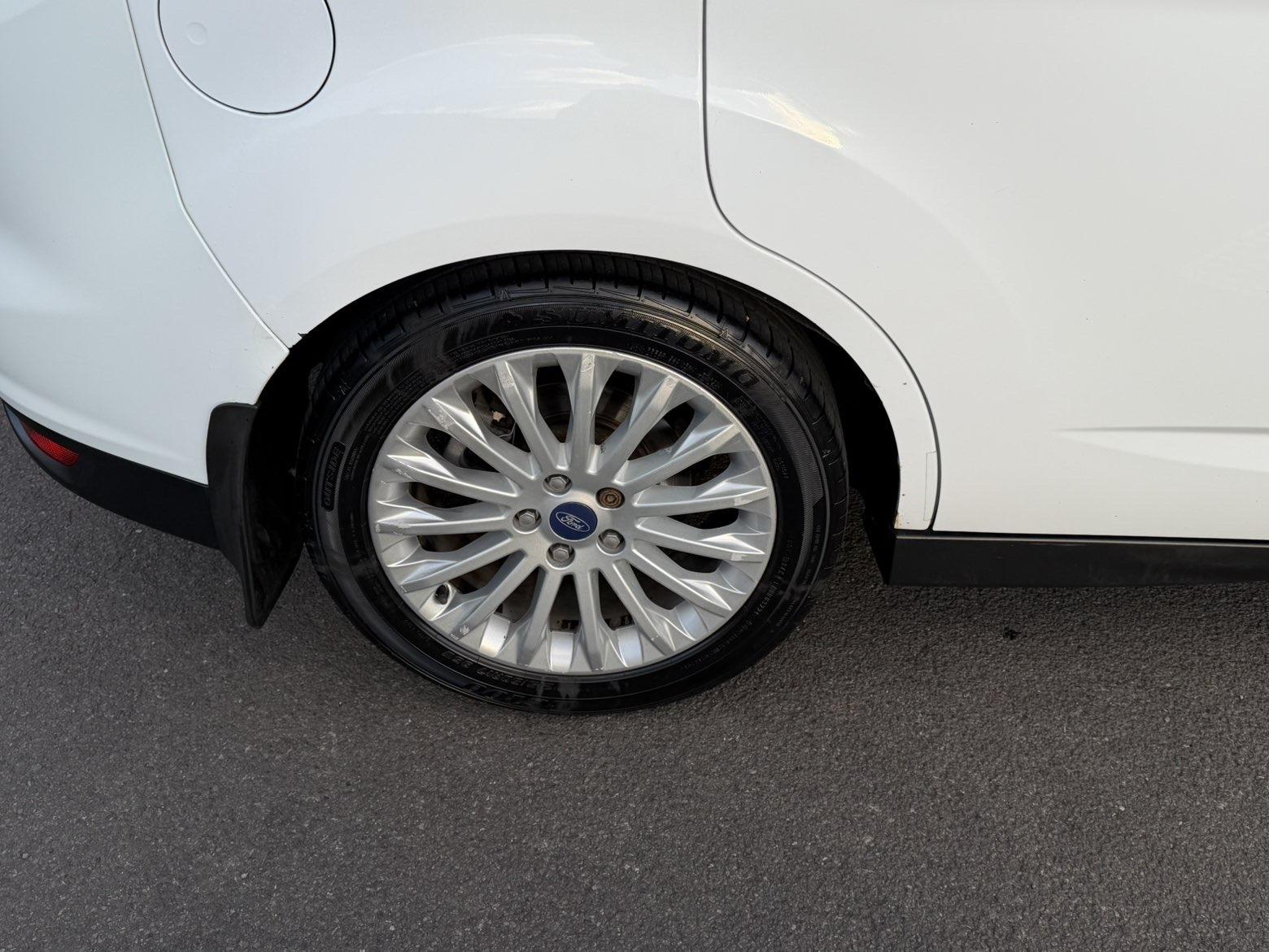 Ford C-Max 1.6 TDCi Titanium MPV 5dr Diesel Manual Euro 5 (115 ps)