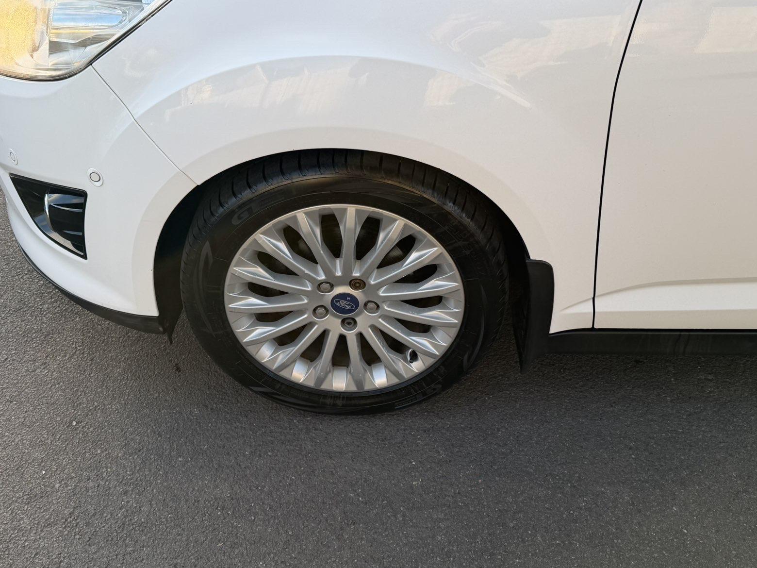 Ford C-Max 1.6 TDCi Titanium MPV 5dr Diesel Manual Euro 5 (115 ps)