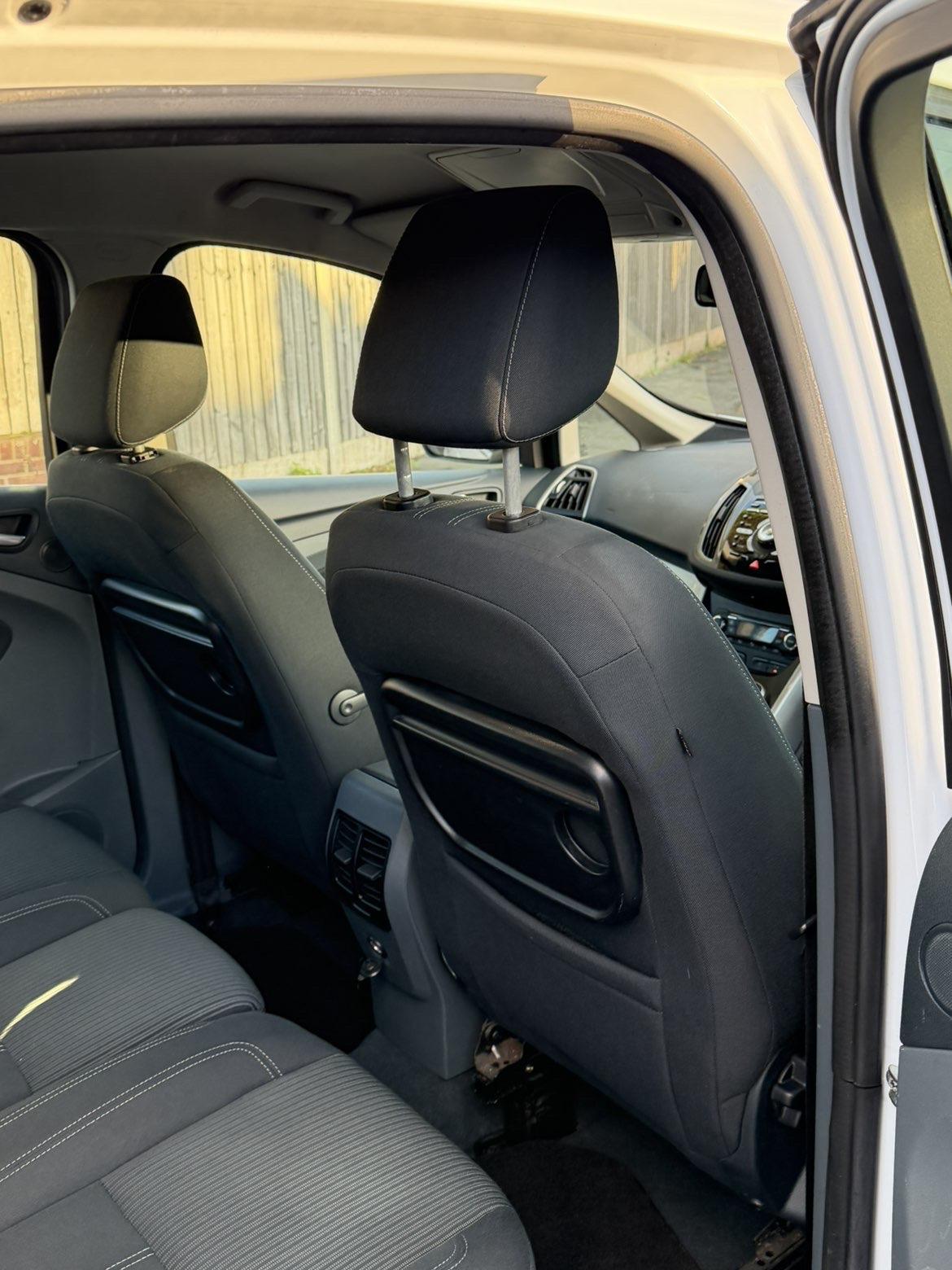 Ford C-Max 1.6 TDCi Titanium MPV 5dr Diesel Manual Euro 5 (115 ps)