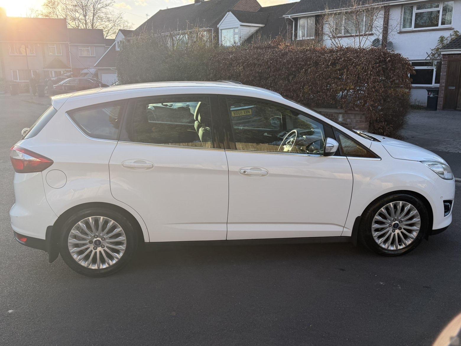 Ford C-Max 1.6 TDCi Titanium MPV 5dr Diesel Manual Euro 5 (115 ps)