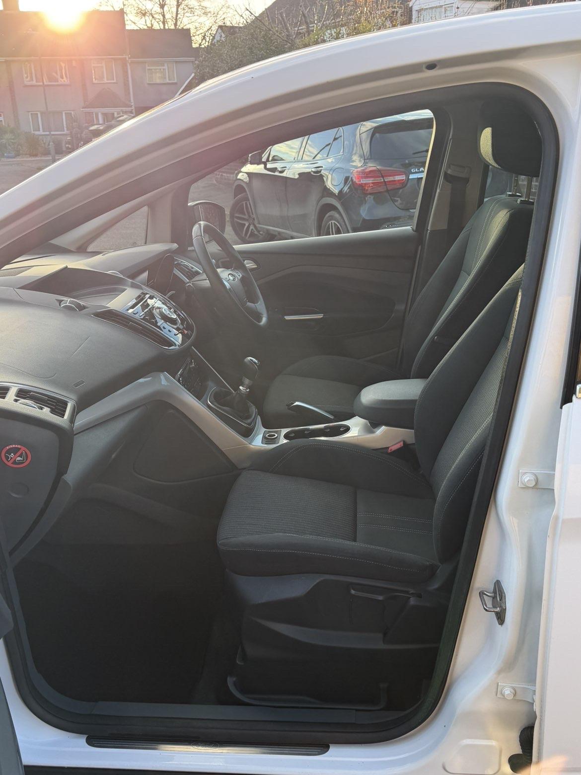 Ford C-Max 1.6 TDCi Titanium MPV 5dr Diesel Manual Euro 5 (115 ps)