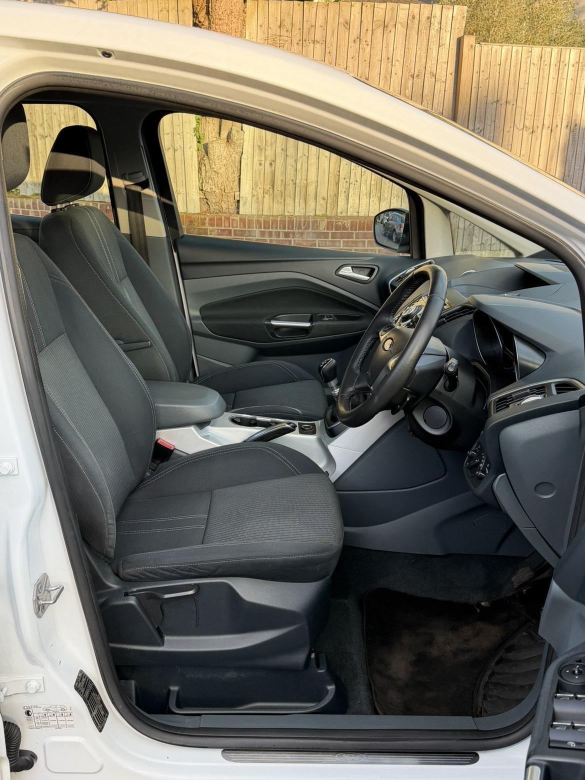 Ford C-Max 1.6 TDCi Titanium MPV 5dr Diesel Manual Euro 5 (115 ps)