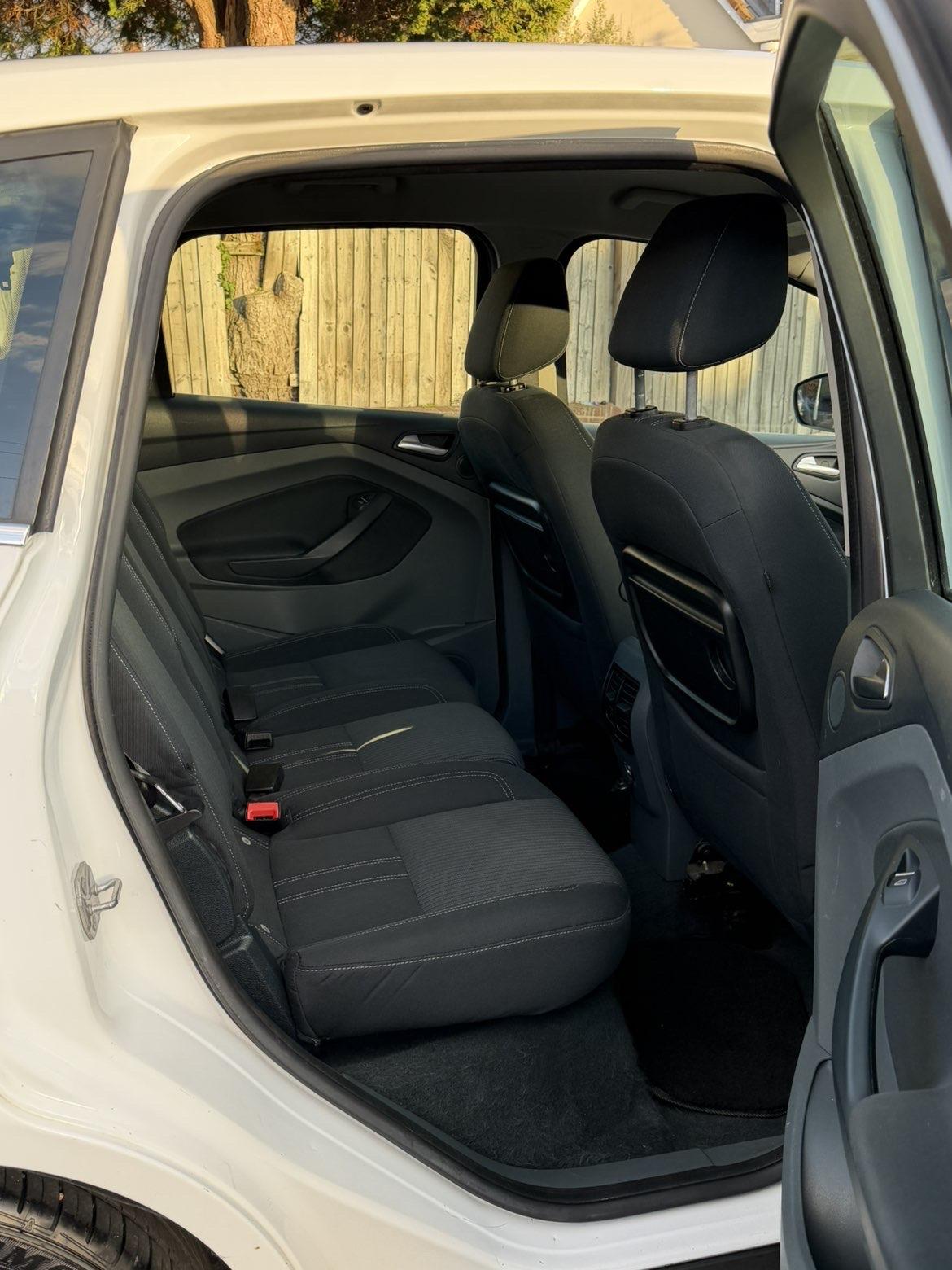 Ford C-Max 1.6 TDCi Titanium MPV 5dr Diesel Manual Euro 5 (115 ps)