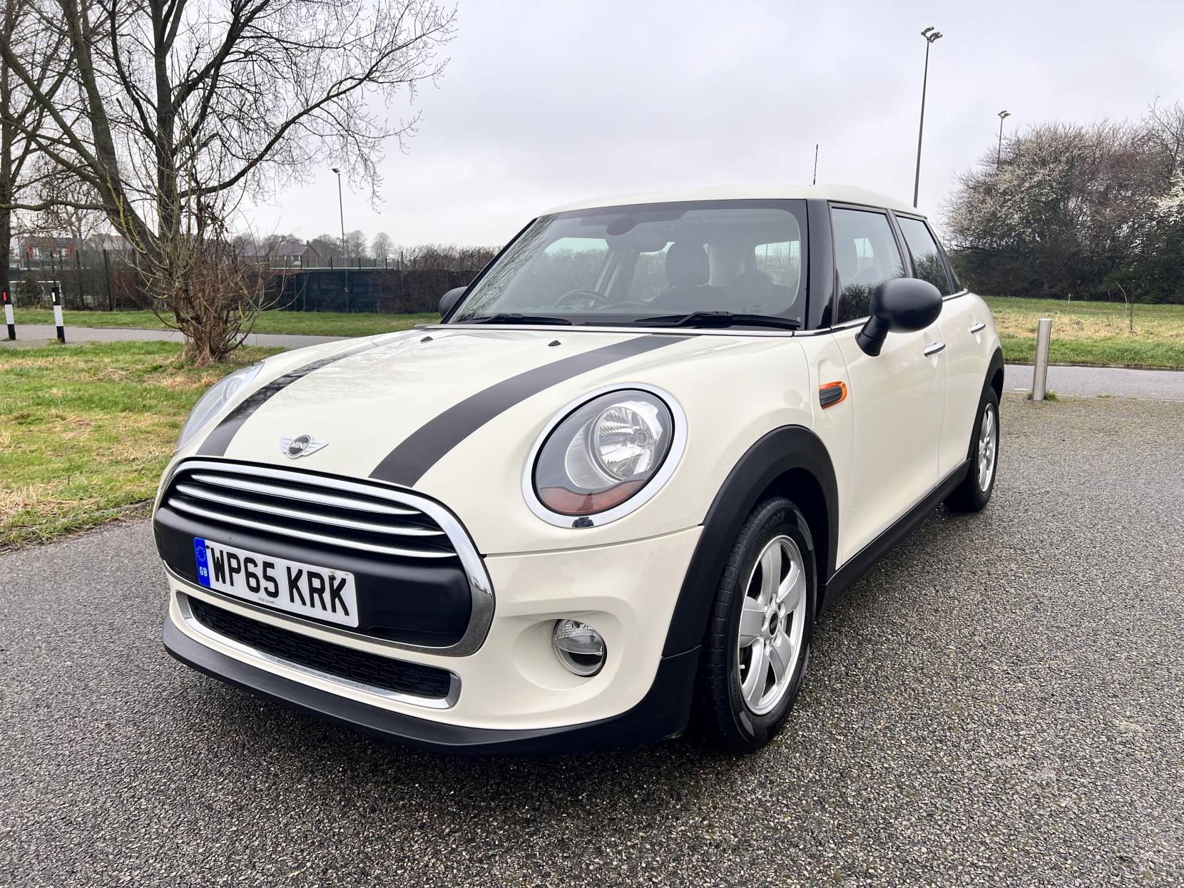 MINI Hatch 1.2 One Hatchback 5dr Petrol Auto Euro 6 (s/s) (102 ps)