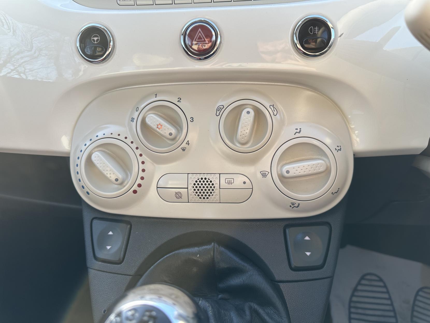 Fiat 500 1.2 Lounge Hatchback 3dr Petrol Manual Euro 5 (s/s) (69 bhp)