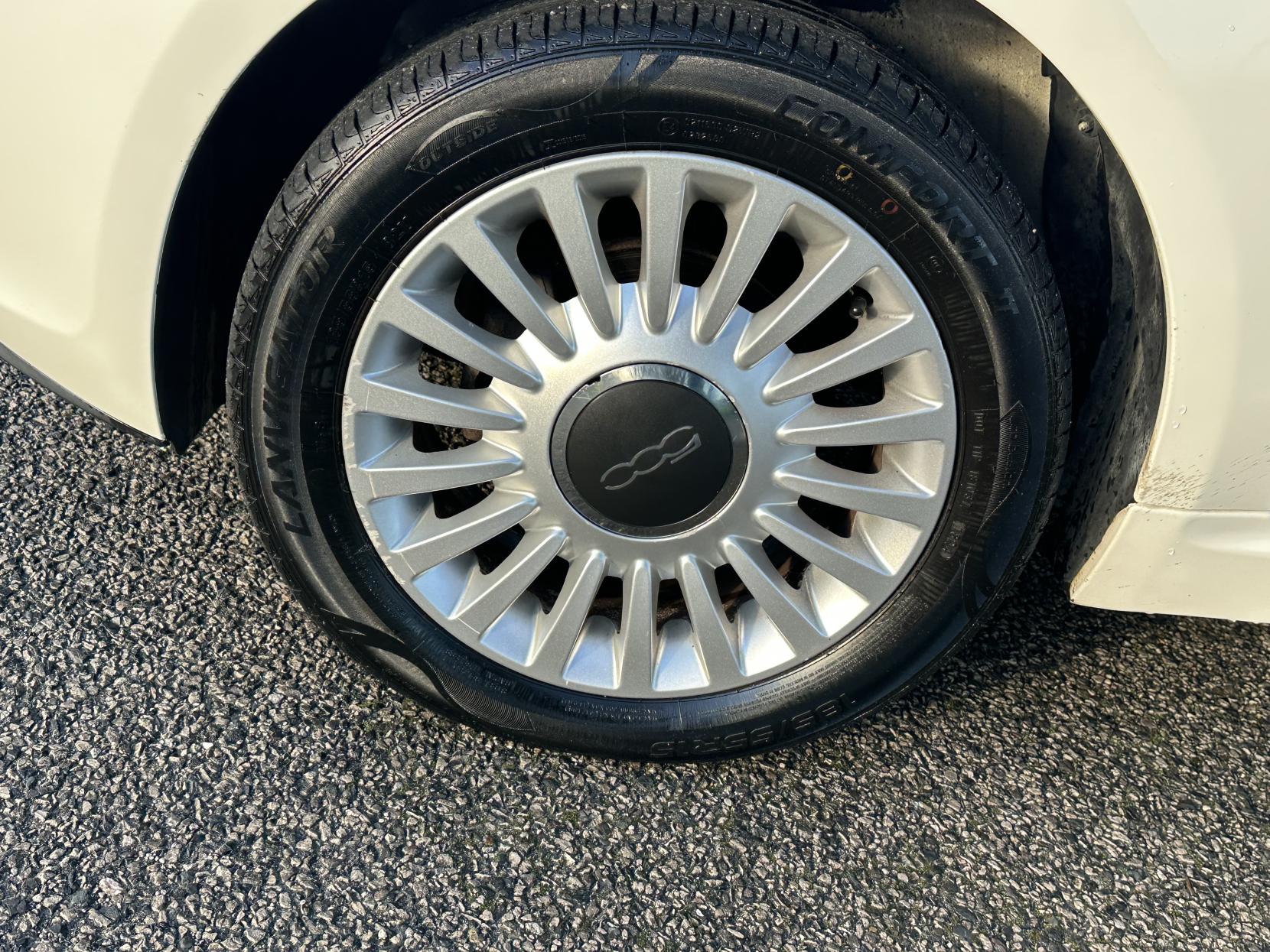 Fiat 500 1.2 Lounge Hatchback 3dr Petrol Manual Euro 5 (s/s) (69 bhp)