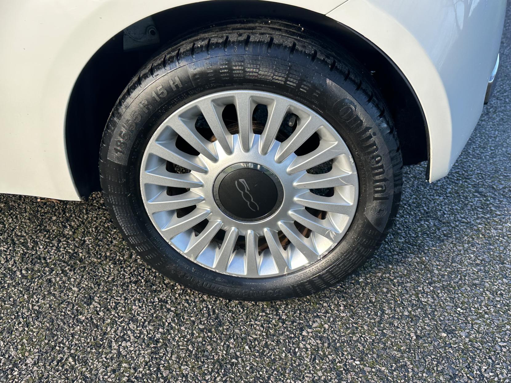 Fiat 500 1.2 Lounge Hatchback 3dr Petrol Manual Euro 5 (s/s) (69 bhp)