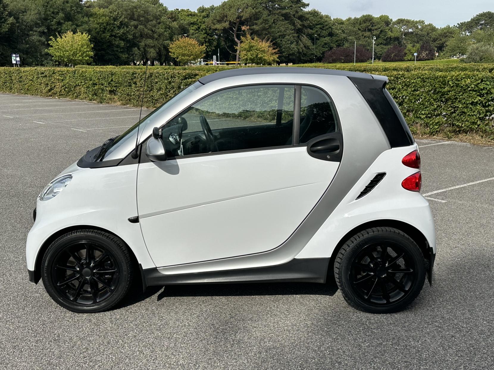 Smart fortwo 1.0 MHD Pure Coupe 2dr Petrol Auto Euro 4 (61 bhp)