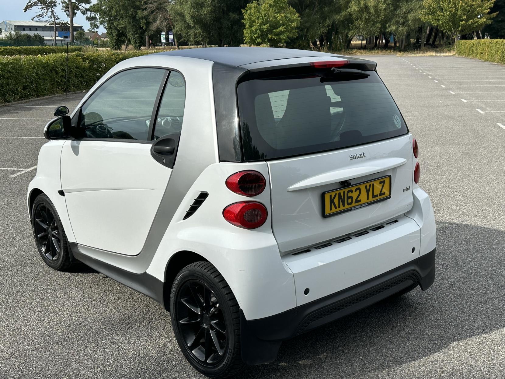 Smart fortwo 1.0 MHD Pure Coupe 2dr Petrol Auto Euro 4 (61 bhp)