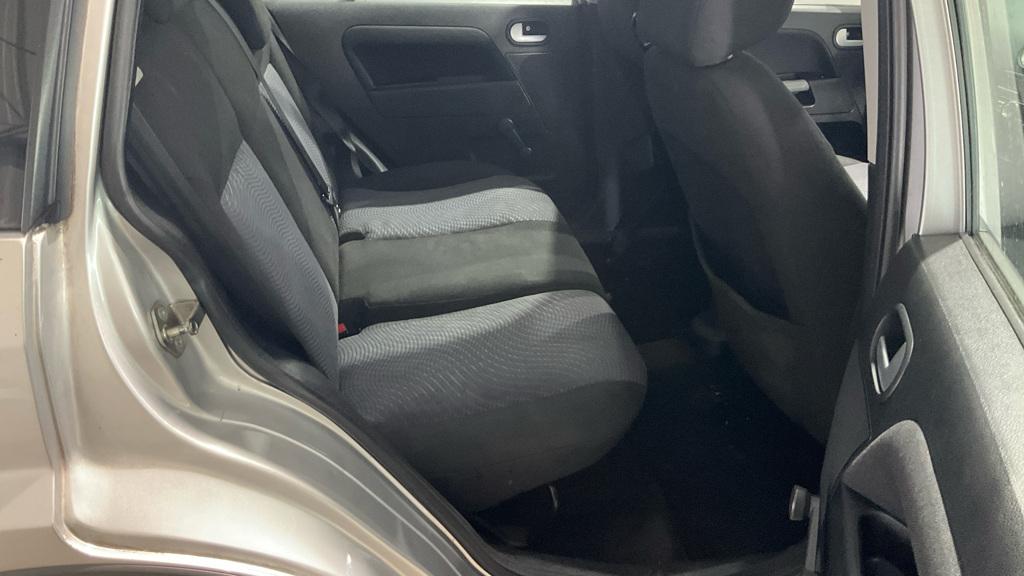 Ford Fusion 1.6 Zetec Climate Hatchback 5dr Petrol Automatic (181 g/km, 99 bhp)