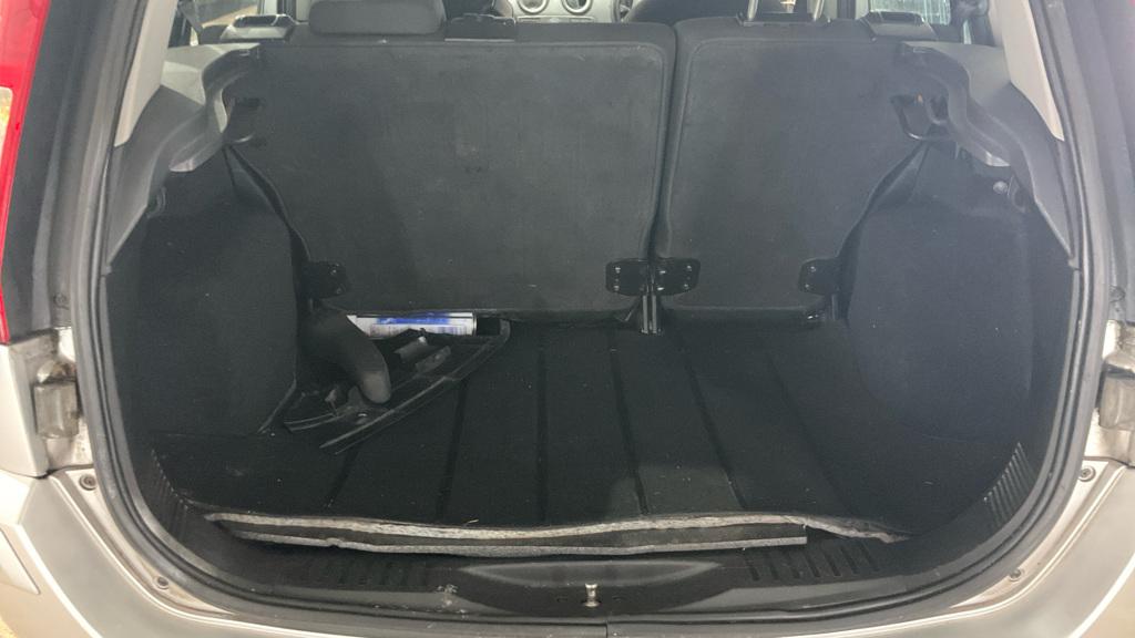 Ford Fusion 1.6 Zetec Climate Hatchback 5dr Petrol Automatic (181 g/km, 99 bhp)