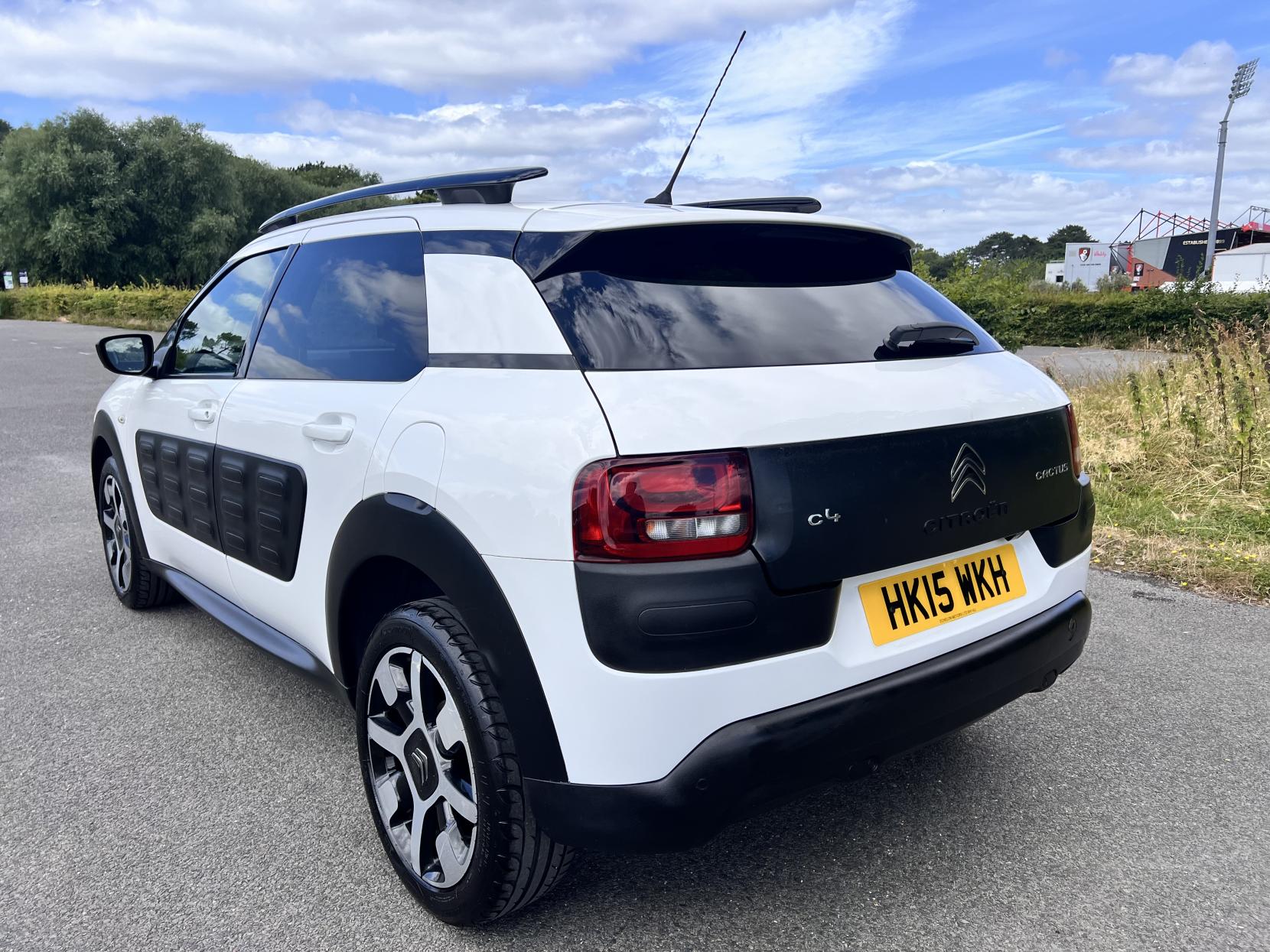 Citroen C4 Cactus 1.6 BlueHDi Flair Hatchback 5dr Diesel Manual Euro 6 (s/s) (100 ps)