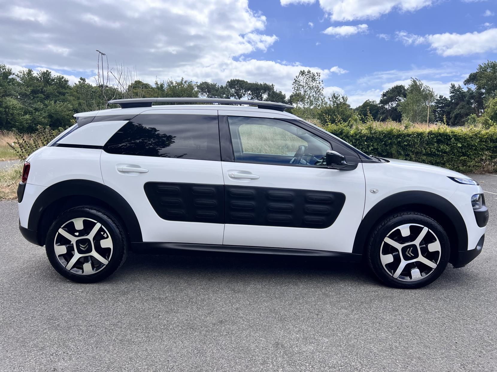 Citroen C4 Cactus 1.6 BlueHDi Flair Hatchback 5dr Diesel Manual Euro 6 (s/s) (100 ps)