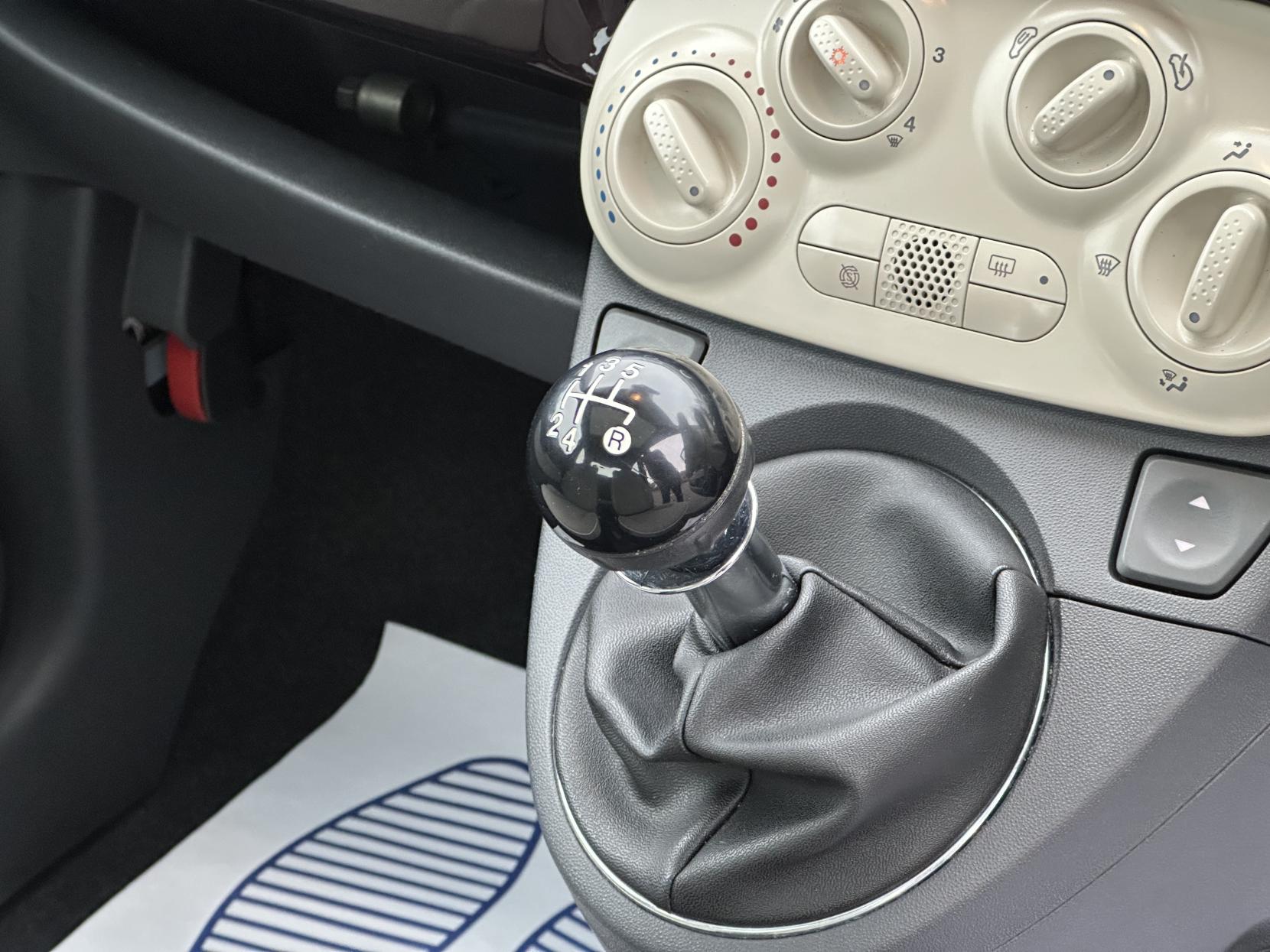 Fiat 500 1.2 Lounge Hatchback 3dr Petrol Manual Euro 4 (69 bhp)