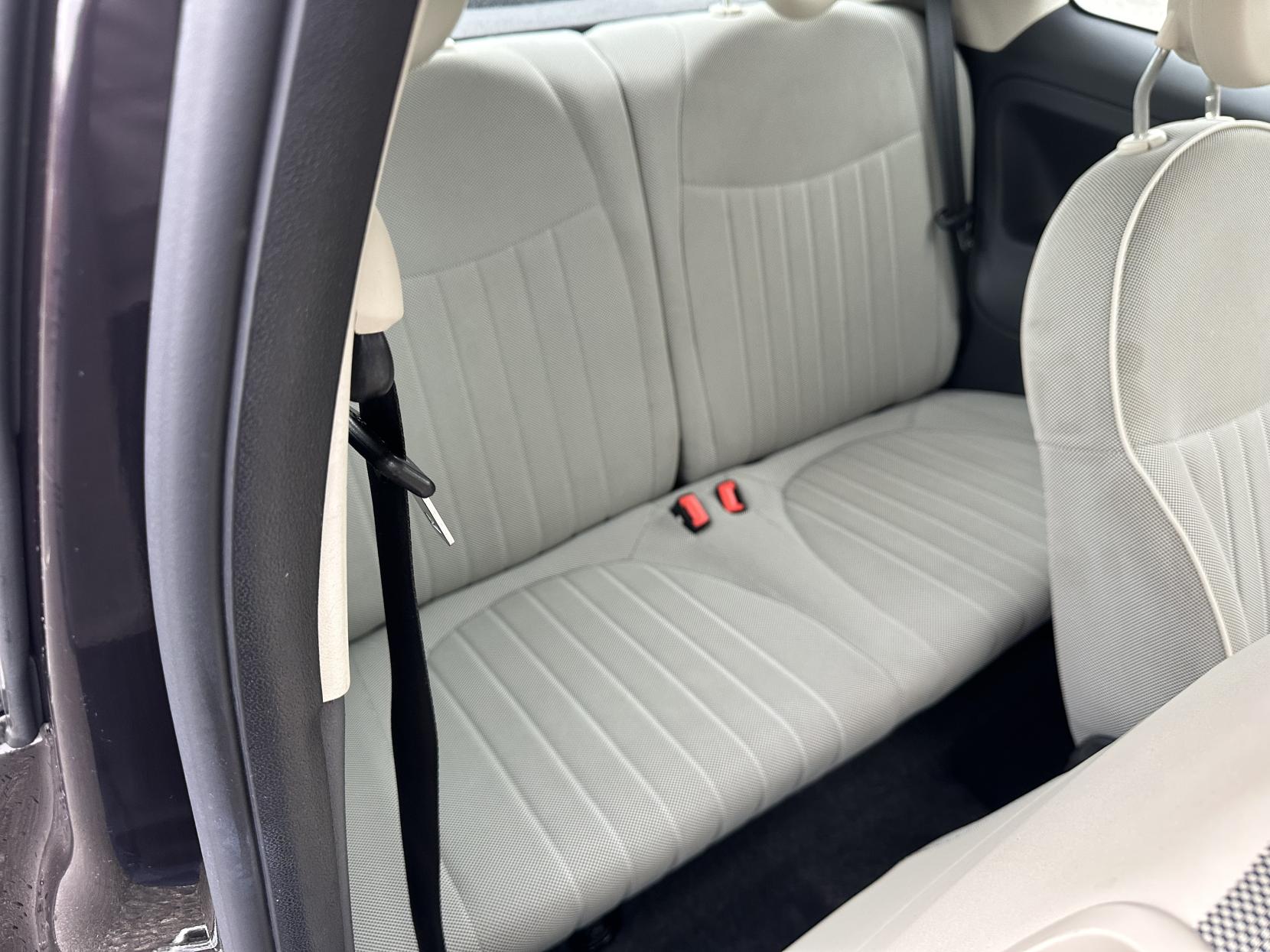 Fiat 500 1.2 Lounge Hatchback 3dr Petrol Manual Euro 4 (69 bhp)