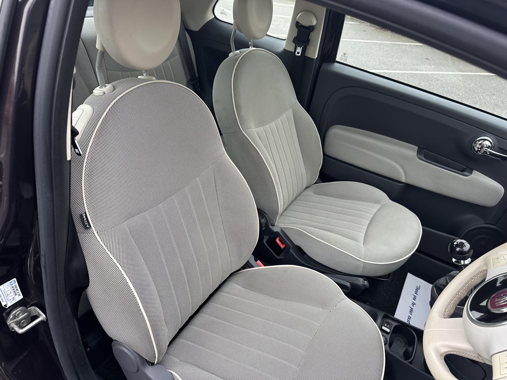 Fiat 500 1.2 Lounge Hatchback 3dr Petrol Manual Euro 4 (69 bhp)