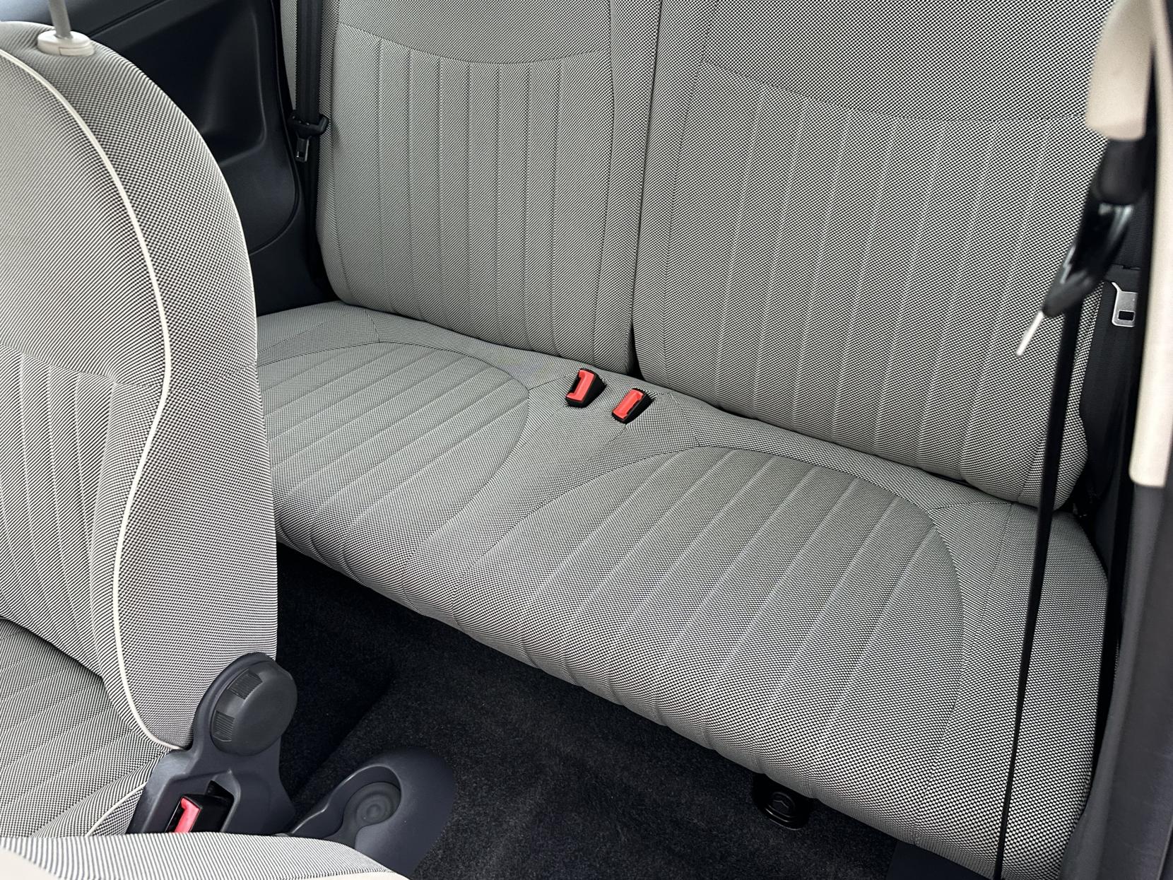 Fiat 500 1.2 Lounge Hatchback 3dr Petrol Manual Euro 4 (69 bhp)