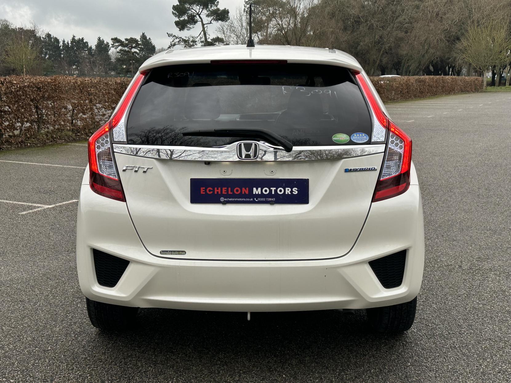 Honda Fit 1.5 2016 HONDA FIT 1.5 Hybrid Petrol Automatic Pearl White 5dr