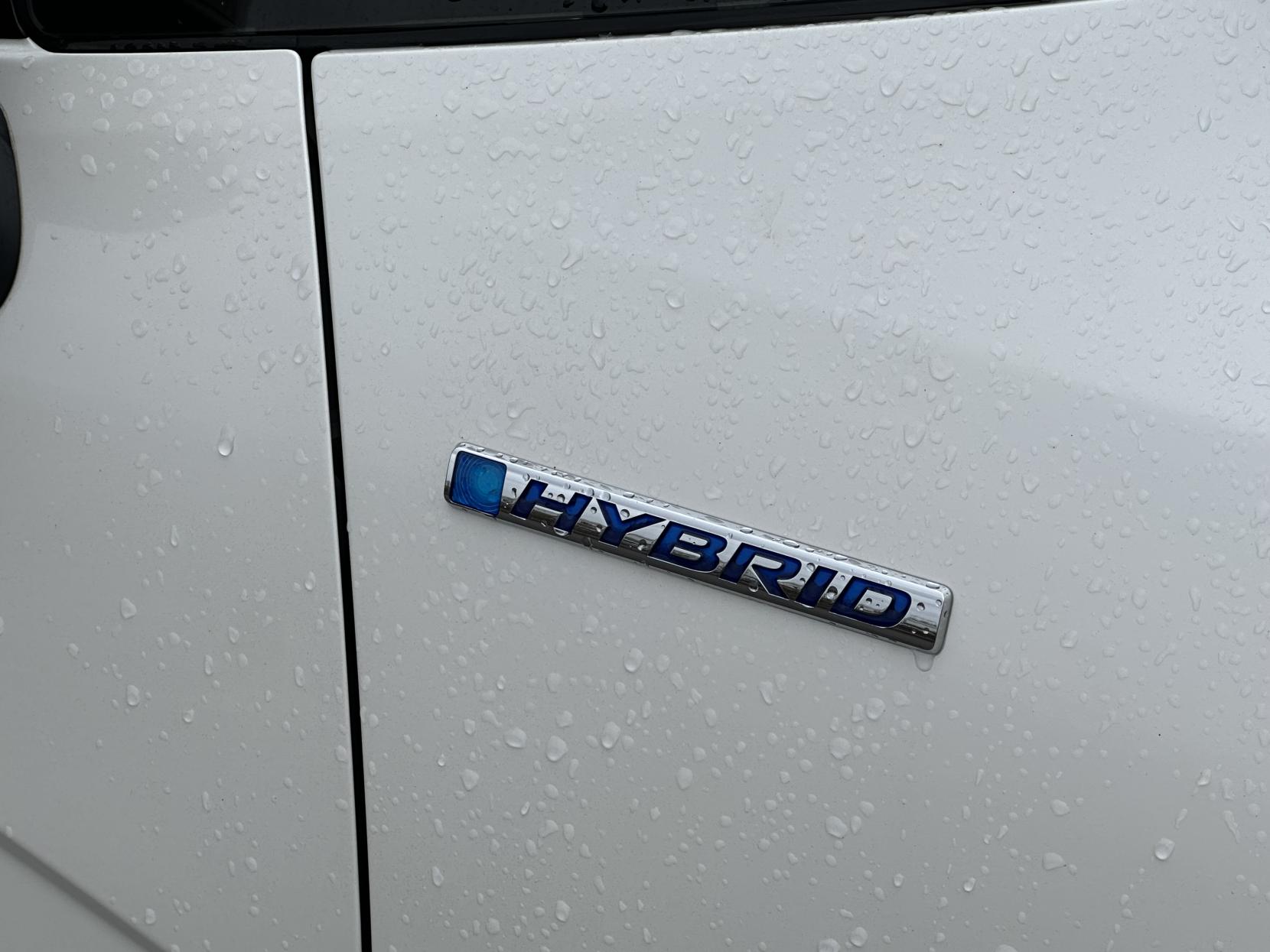 Honda Fit 1.5 2016 HONDA FIT 1.5 Hybrid Petrol Automatic Pearl White 5dr