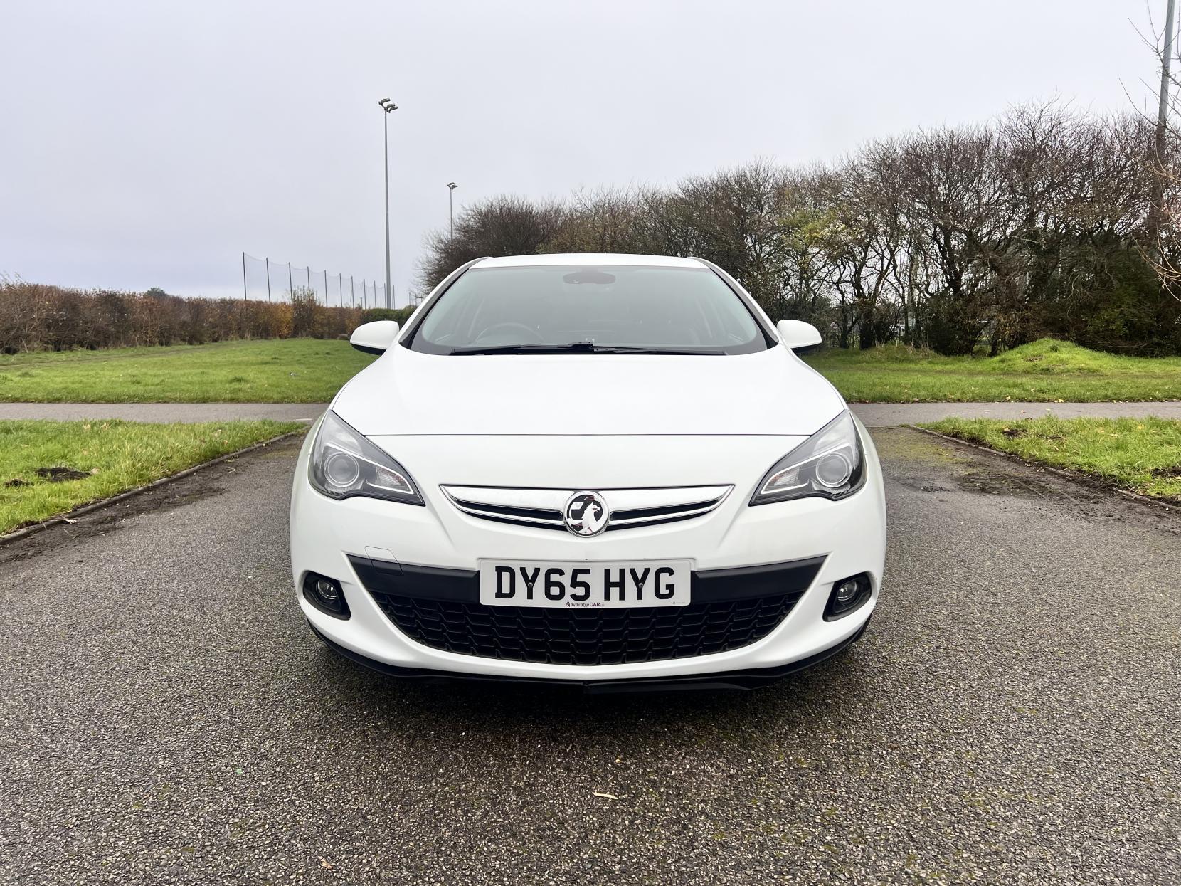 Vauxhall Astra GTC 1.4i Turbo SRi Coupe 3dr Petrol Manual Euro 6 (s/s) (140 ps)