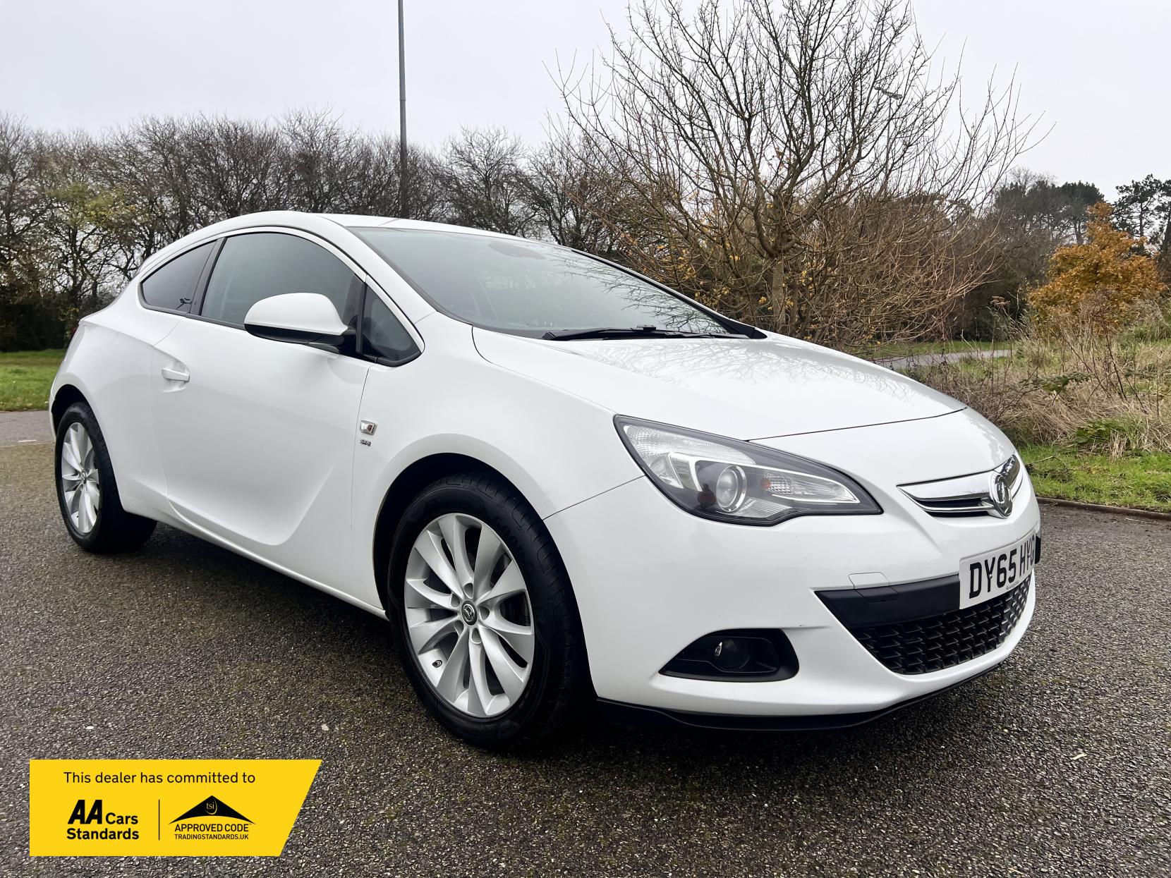 Vauxhall Astra GTC 1.4i Turbo SRi Coupe 3dr Petrol Manual Euro 6 (s/s) (140 ps)