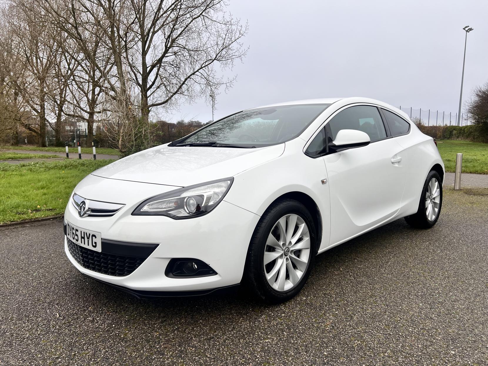 Vauxhall Astra GTC 1.4i Turbo SRi Coupe 3dr Petrol Manual Euro 6 (s/s) (140 ps)