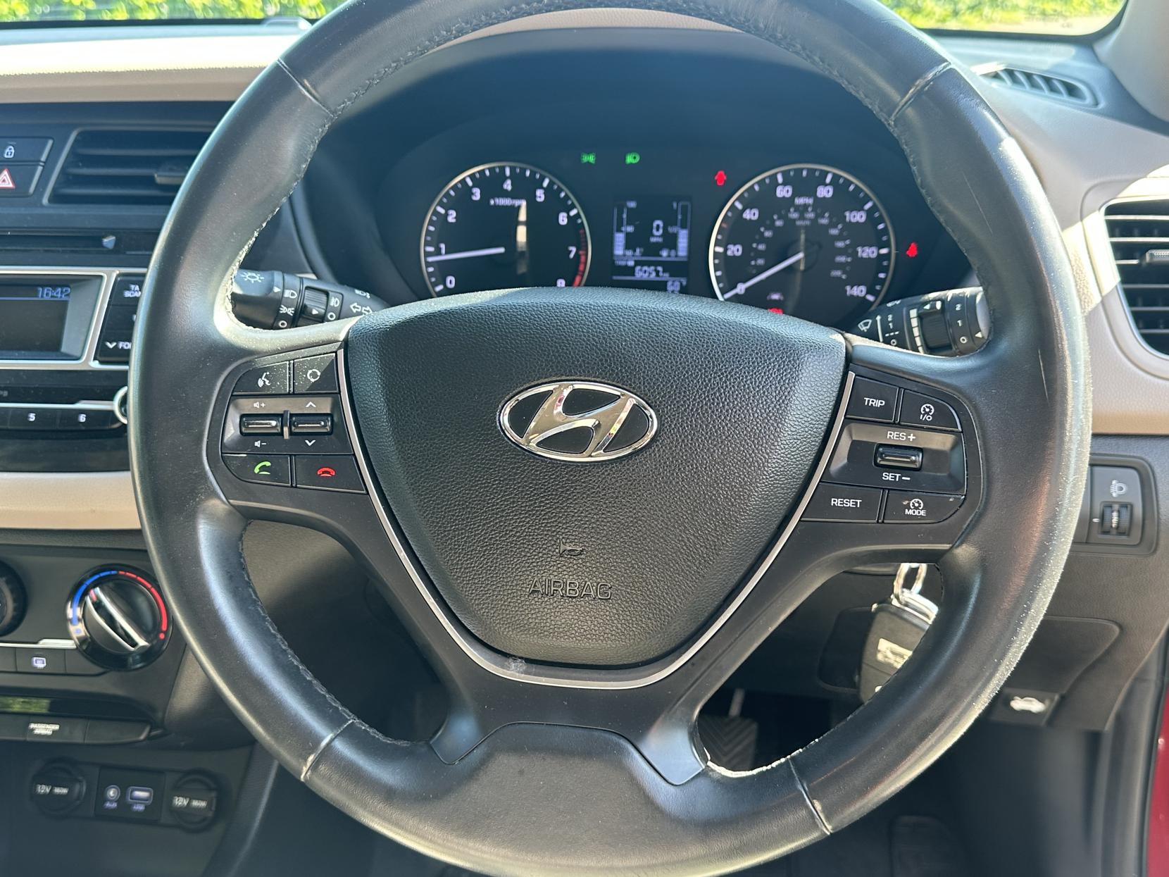 Hyundai i20 1.2 Blue Drive SE Hatchback 5dr Petrol Manual Euro 6 (s/s) (84 ps)