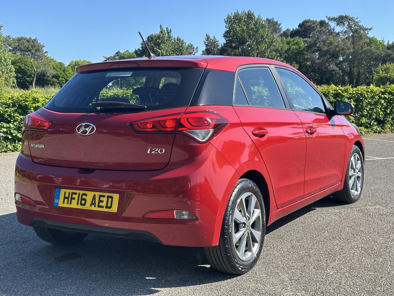 Hyundai i20 1.2 Blue Drive SE Hatchback 5dr Petrol Manual Euro 6 (s/s) (84 ps)