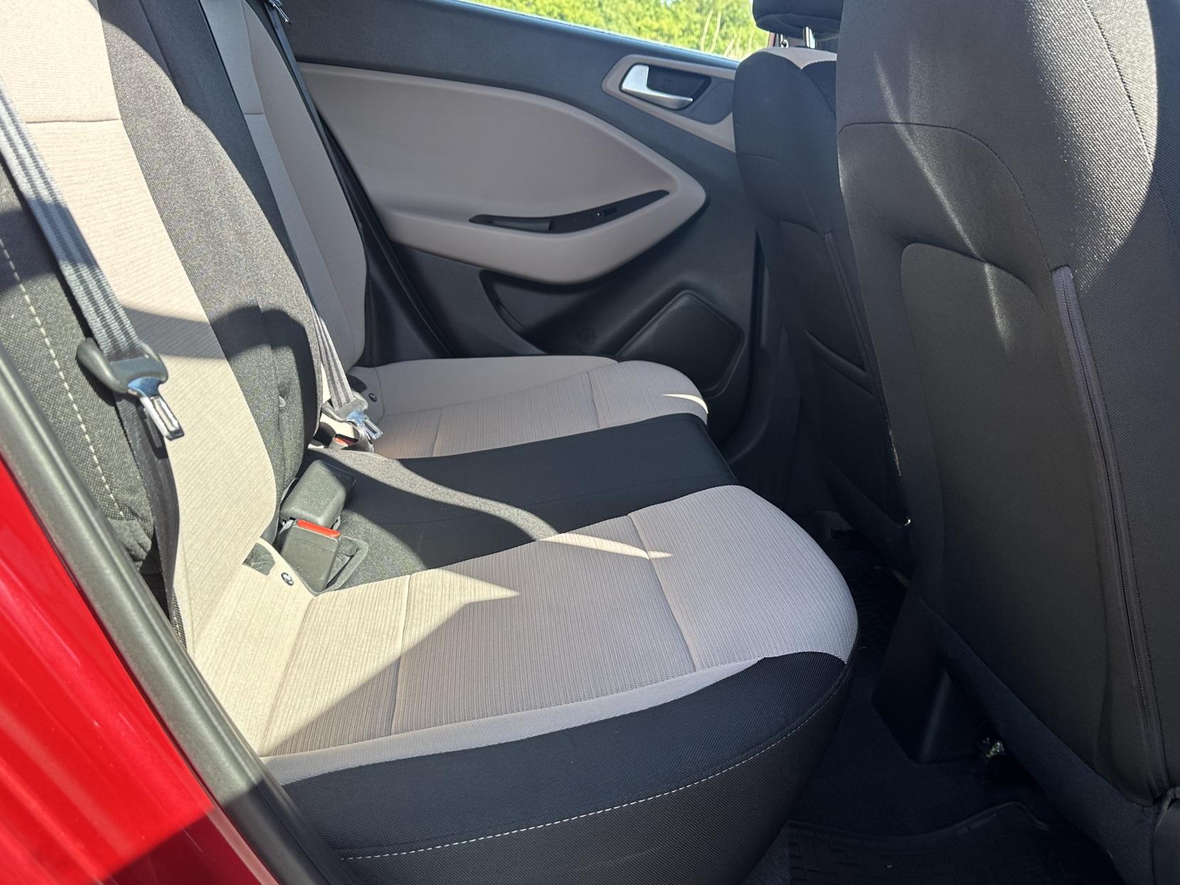 Hyundai i20 1.2 Blue Drive SE Hatchback 5dr Petrol Manual Euro 6 (s/s) (84 ps)