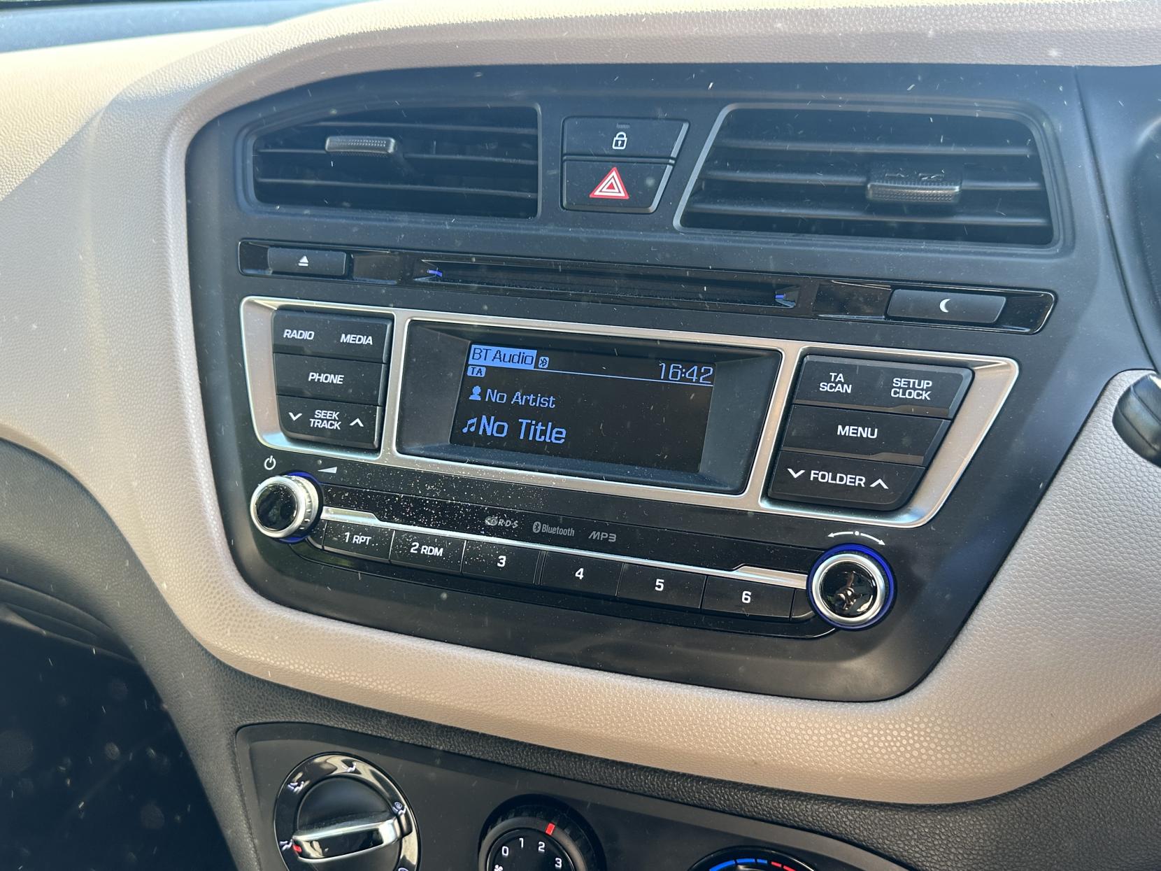 Hyundai i20 1.2 Blue Drive SE Hatchback 5dr Petrol Manual Euro 6 (s/s) (84 ps)