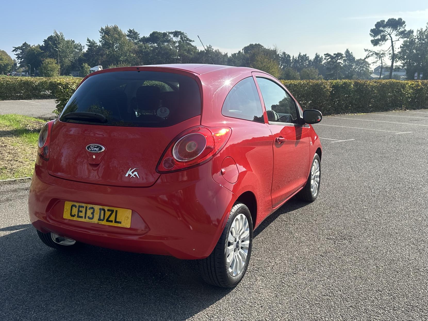 Ford Ka 1.2 Zetec Hatchback 3dr Petrol Manual Euro 5 (s/s) (69 ps)