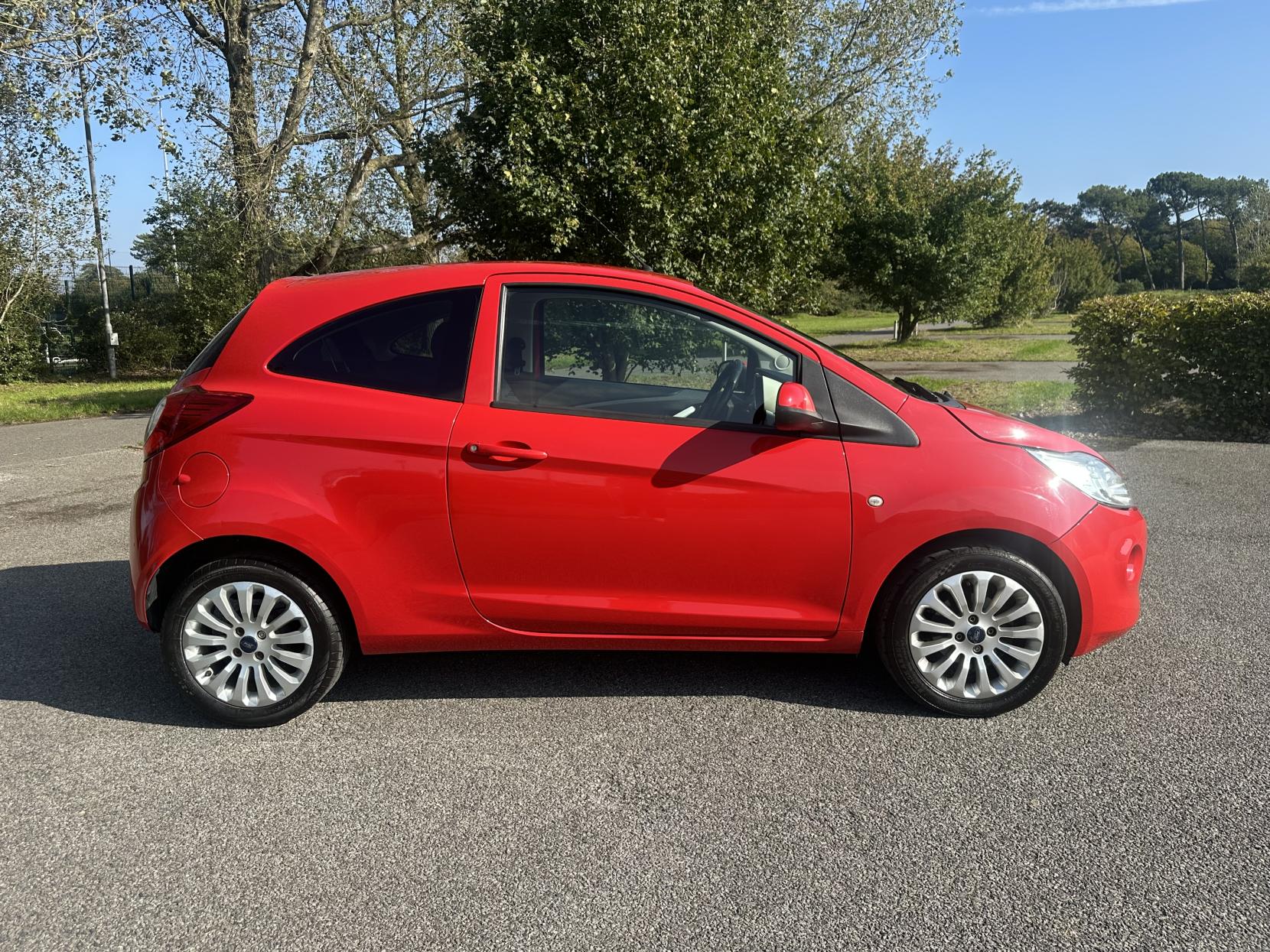 Ford Ka 1.2 Zetec Hatchback 3dr Petrol Manual Euro 5 (s/s) (69 ps)