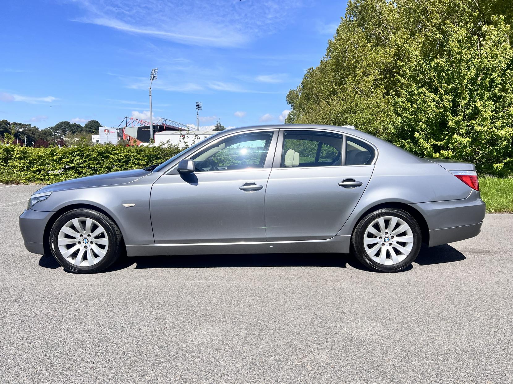 BMW 5 Series 2.0 520d Saloon 4dr Diesel Manual Euro 4 (163 ps)