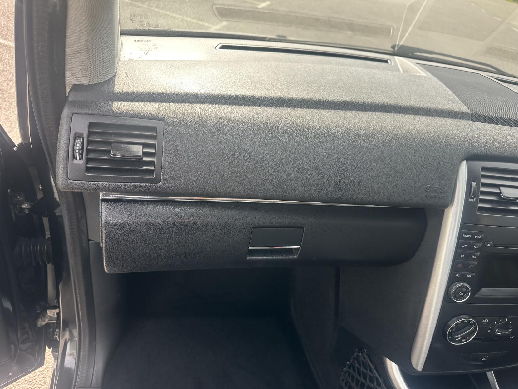 Mercedes-Benz B Class 1.5 B160 SE MPV 5dr Petrol CVT (166 g/km, 95 bhp)