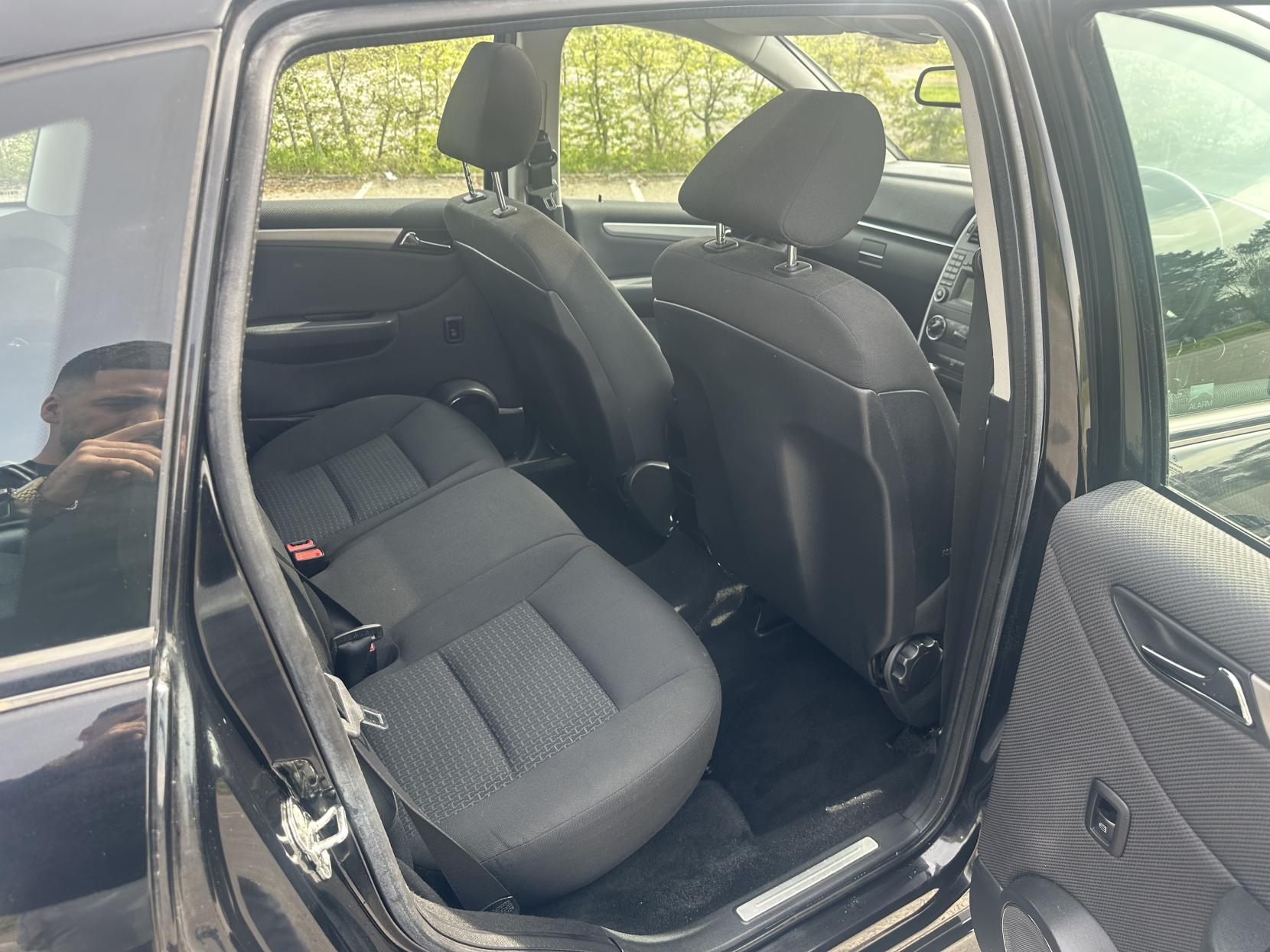 Mercedes-Benz B Class 1.5 B160 SE MPV 5dr Petrol CVT (166 g/km, 95 bhp)