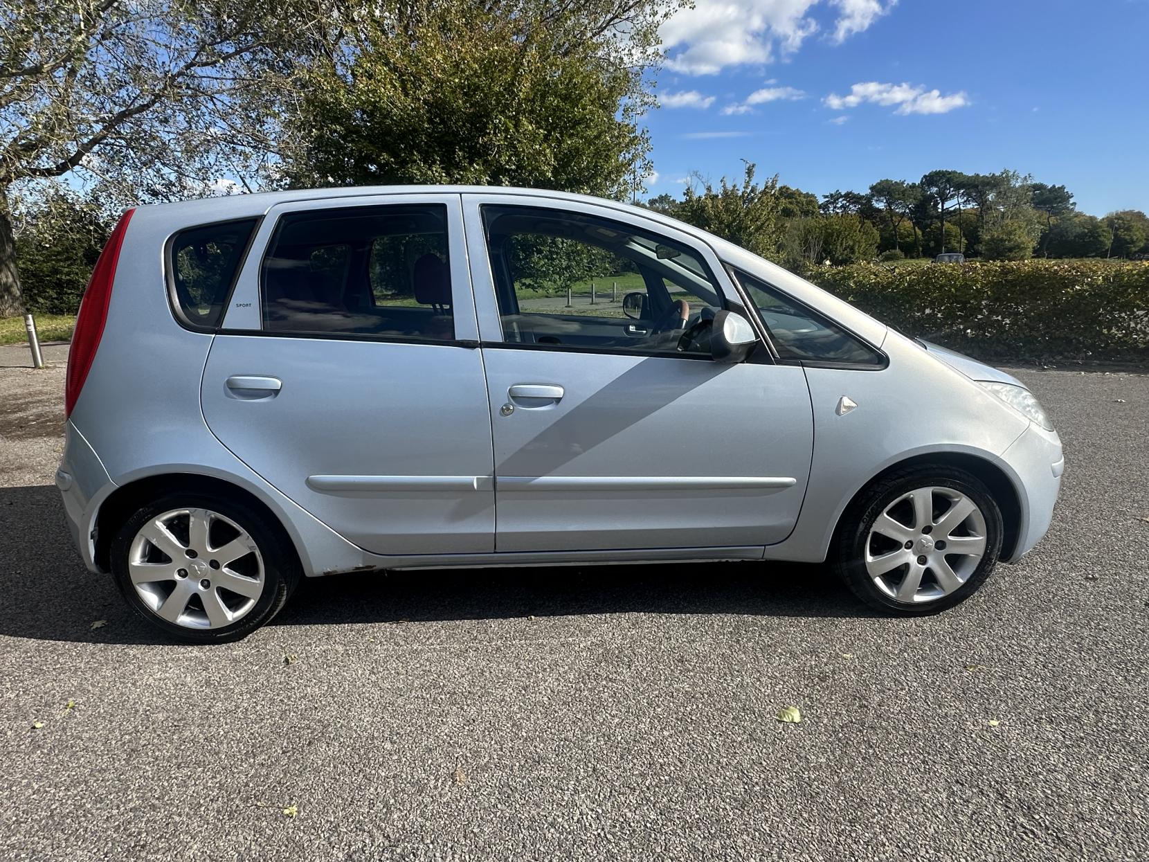 Mitsubishi Colt 1.5 Sport Hatchback 5dr Petrol Manual (148 g/km, 107 bhp)