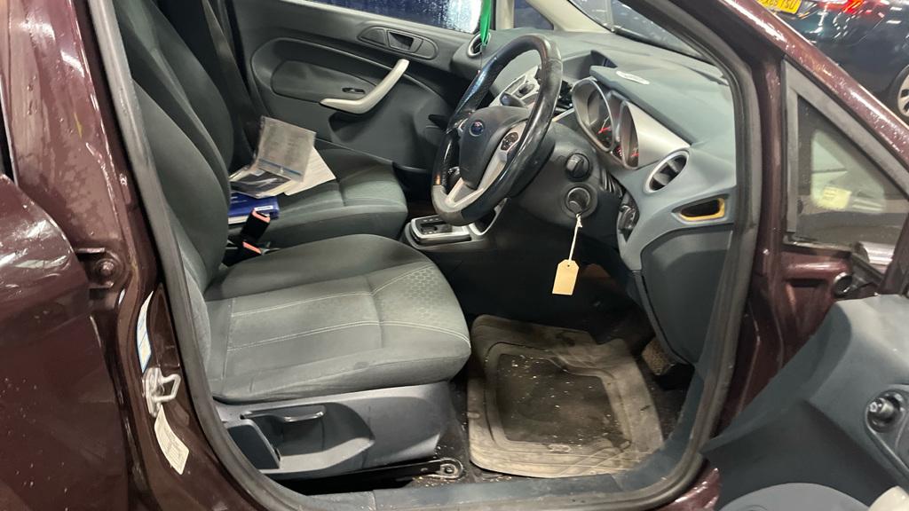 Ford Fiesta 1.4 Titanium Hatchback 5dr Petrol Automatic (154 g/km, 94 bhp)