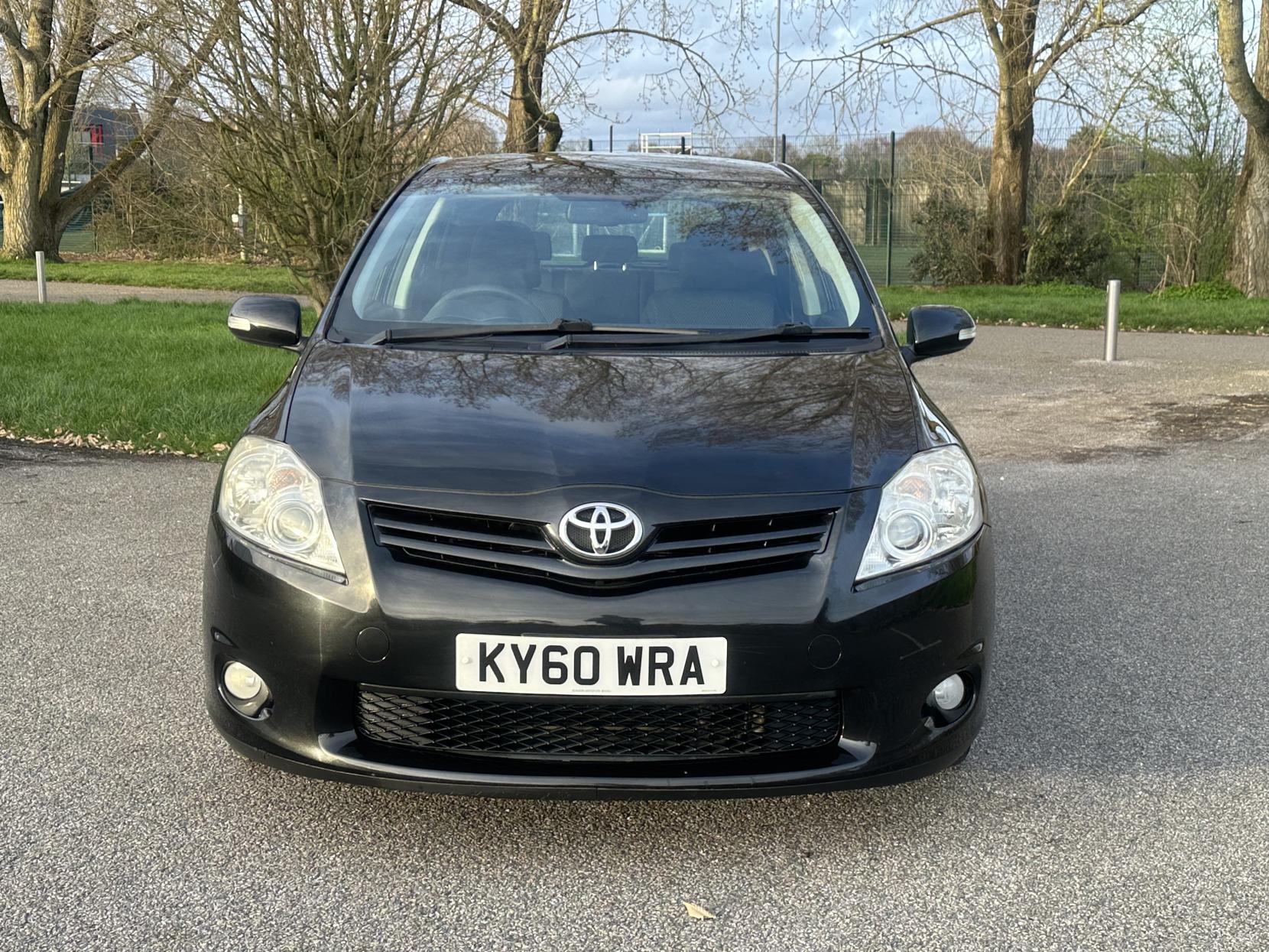 Toyota Auris 1.6 V-Matic TR Hatchback 5dr Petrol MultiMode Euro 5 (132 ps)