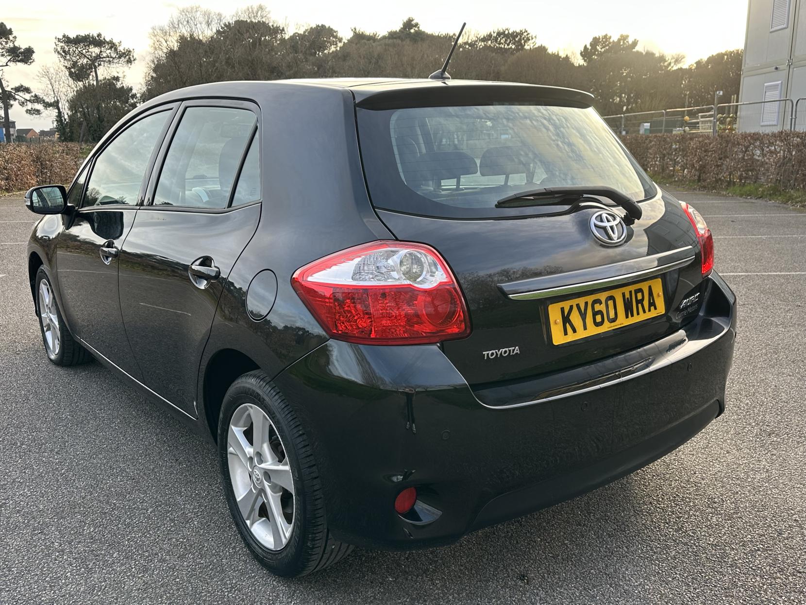 Toyota Auris 1.6 V-Matic TR Hatchback 5dr Petrol MultiMode Euro 5 (132 ps)