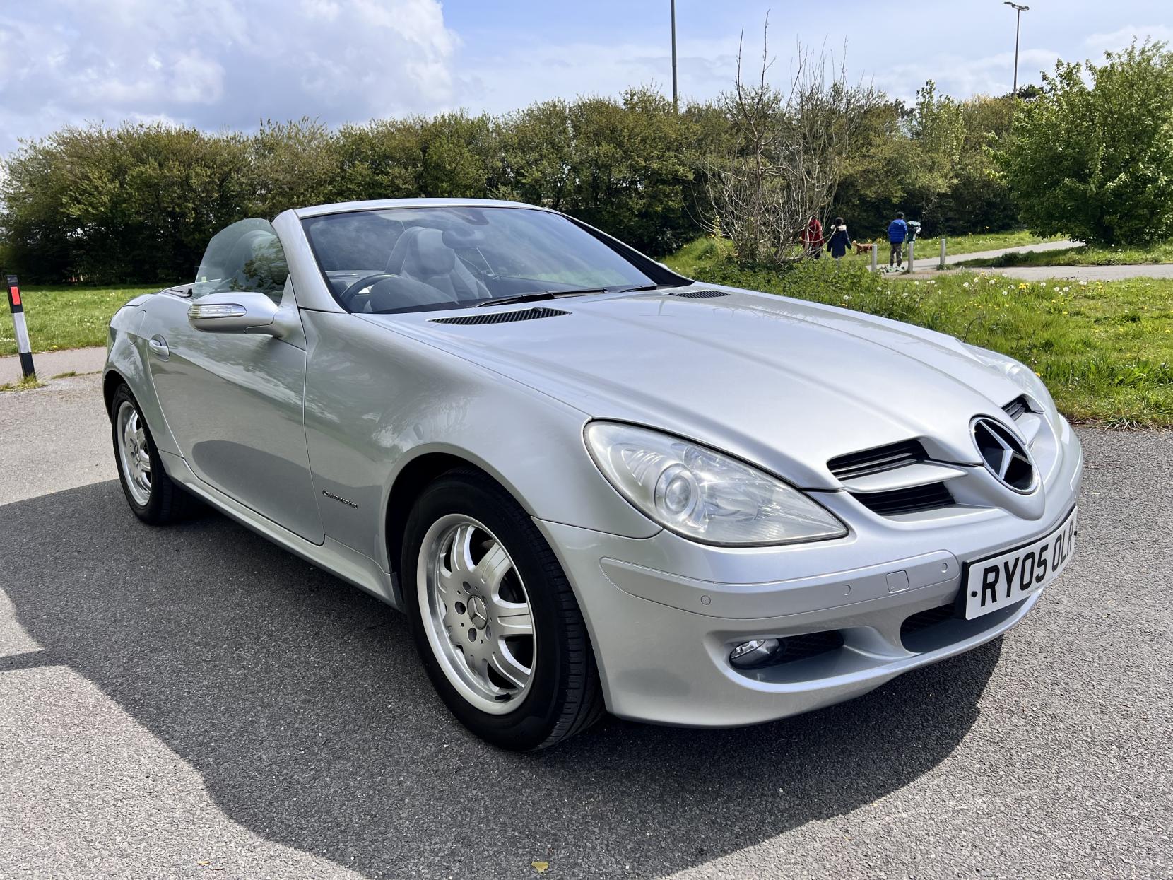 Mercedes-Benz SLK 1.8 SLK200 Kompressor Convertible 2dr Petrol Automatic (211 g/km, 163 bhp)