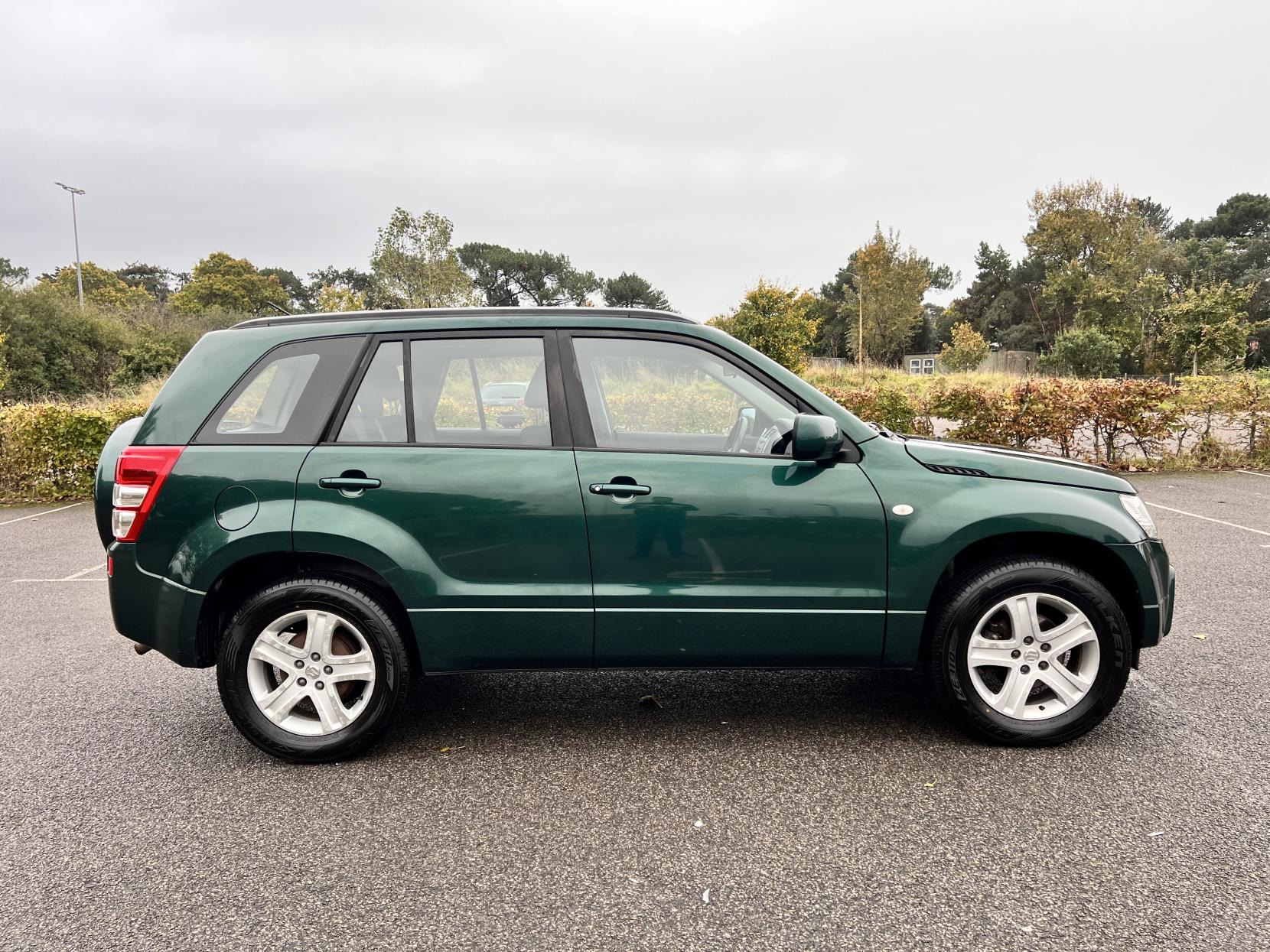 Suzuki Grand Vitara 2.0 16V SUV 5dr Petrol Manual 4WD Euro 4 (140 ps)