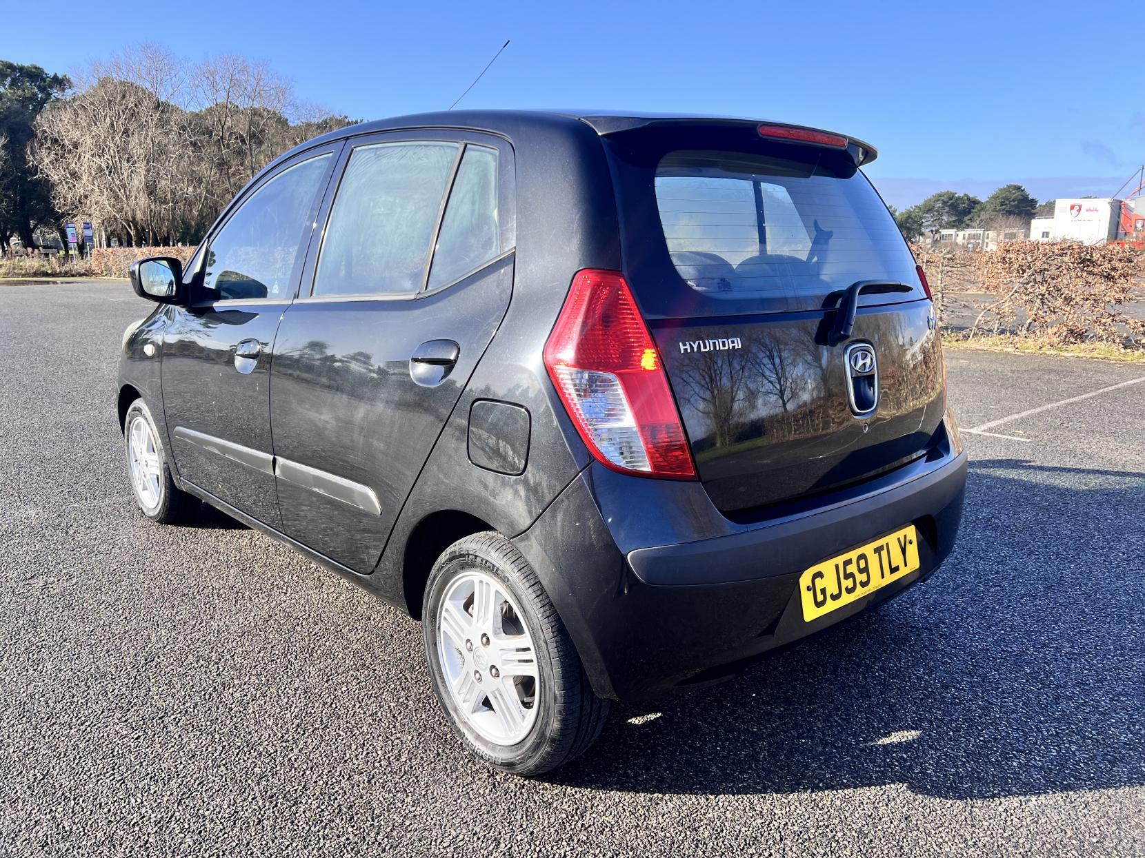 Hyundai i10 1.2 Style Hatchback 5dr Petrol Manual Euro 4 (77 bhp)